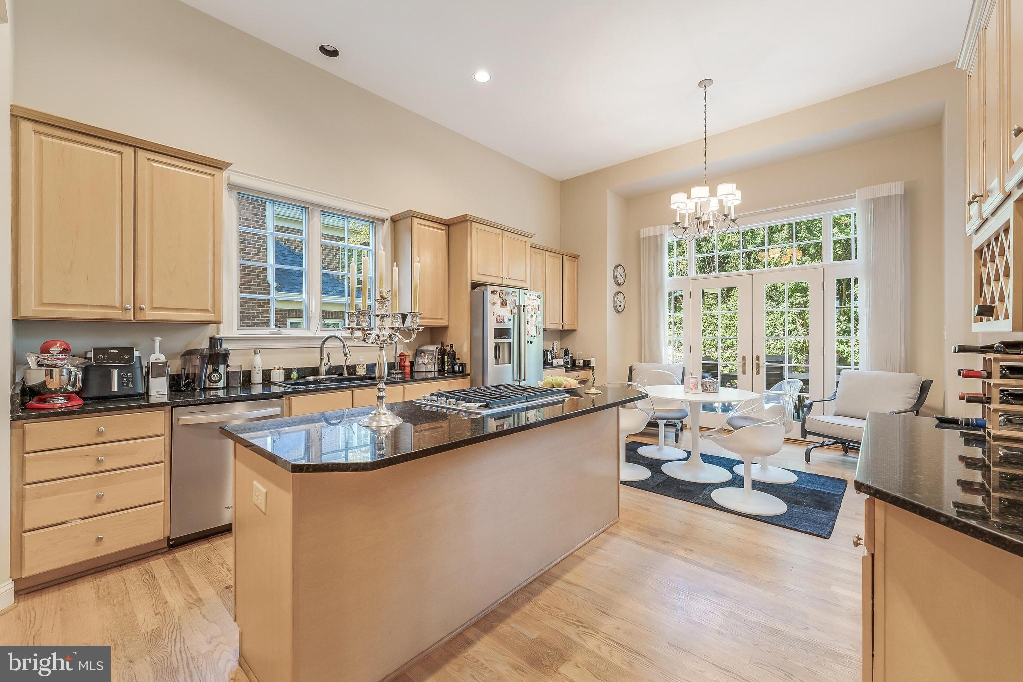 MAPLEWOOD - Residential