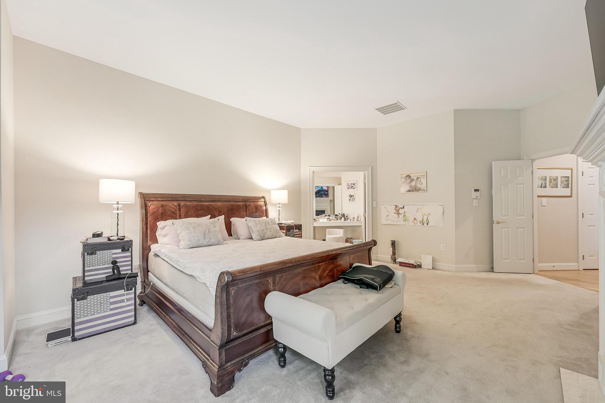 MAPLEWOOD - Residential