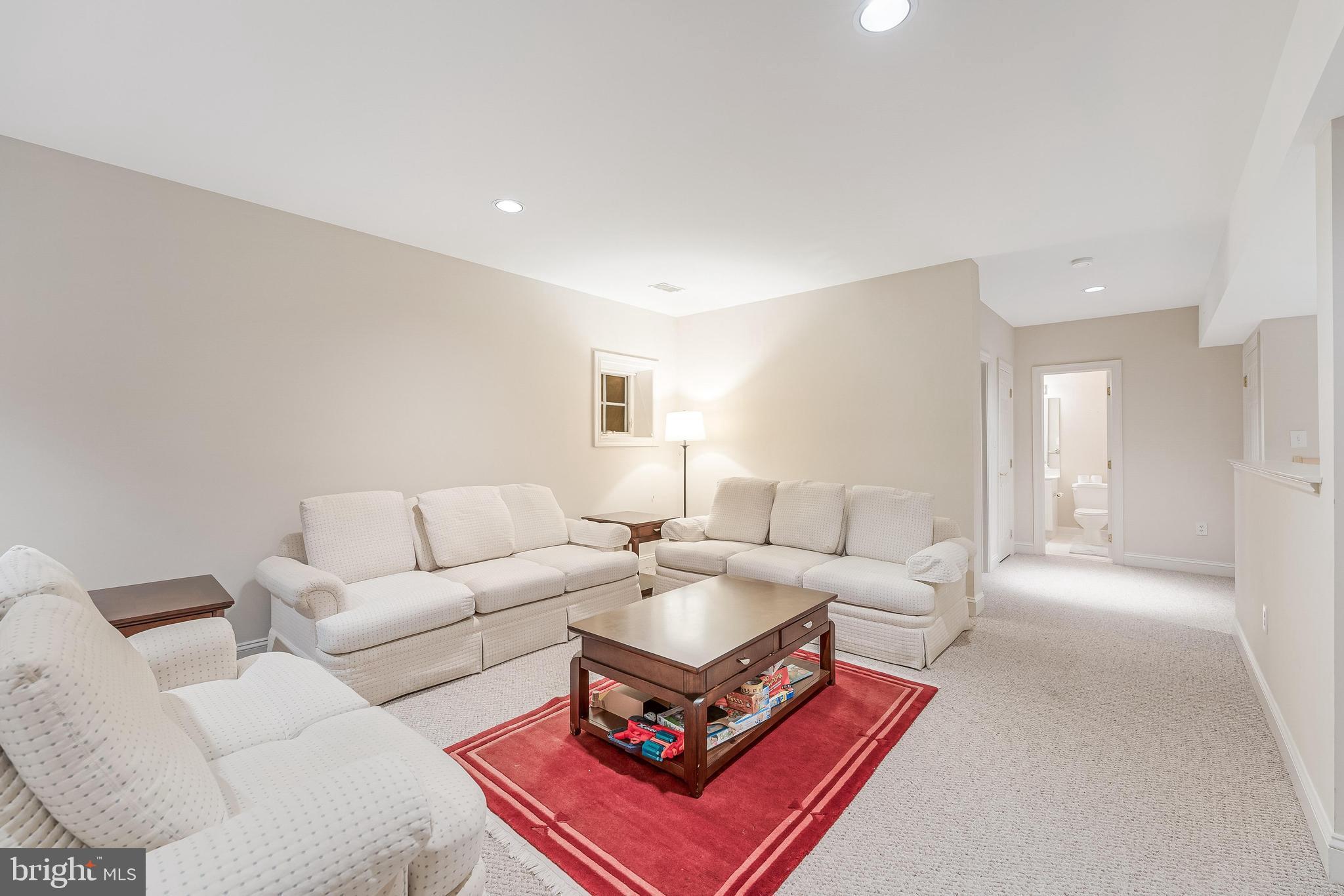 MAPLEWOOD - Residential