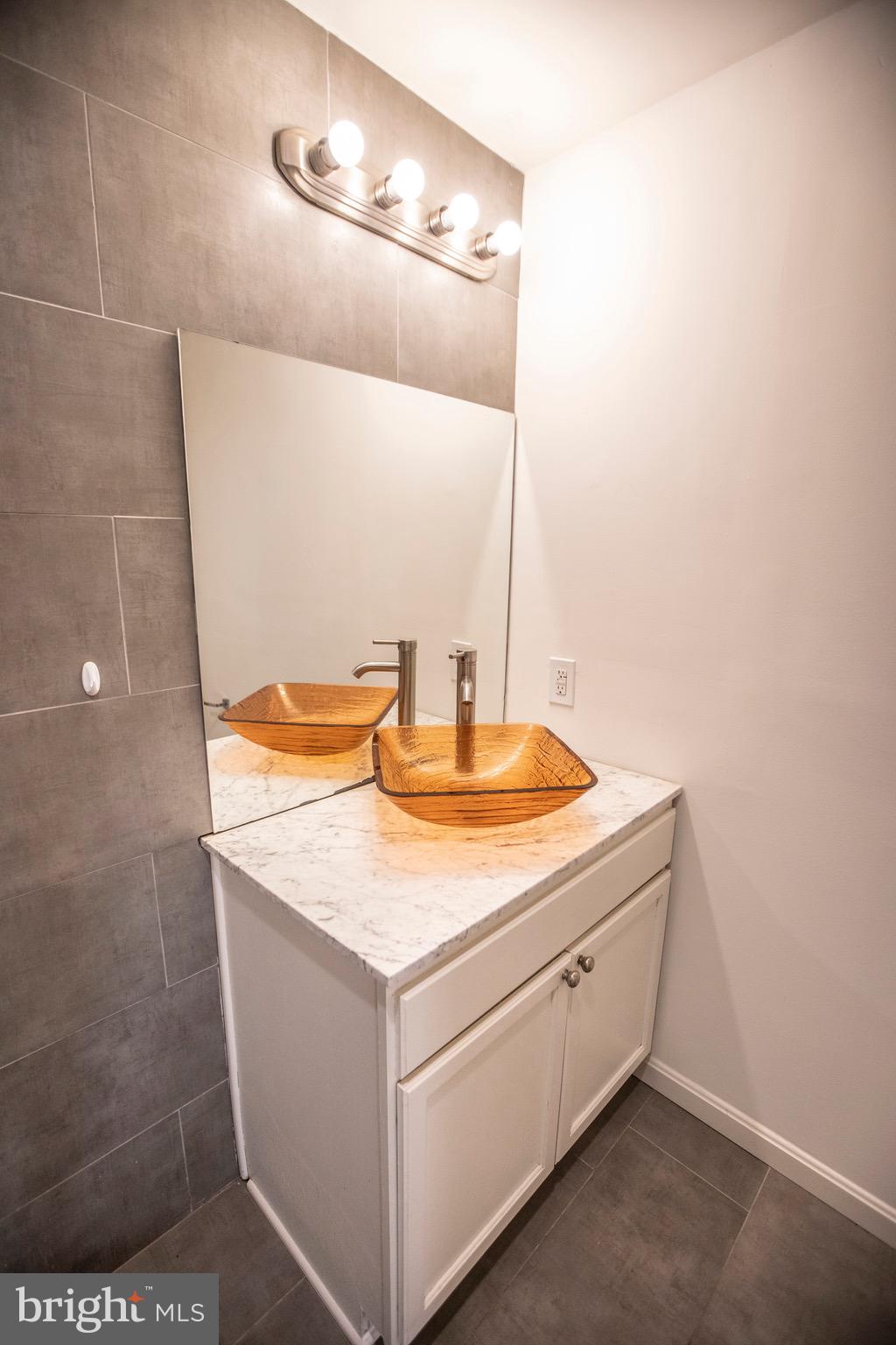 WYNDHOLME WOODS - Residential