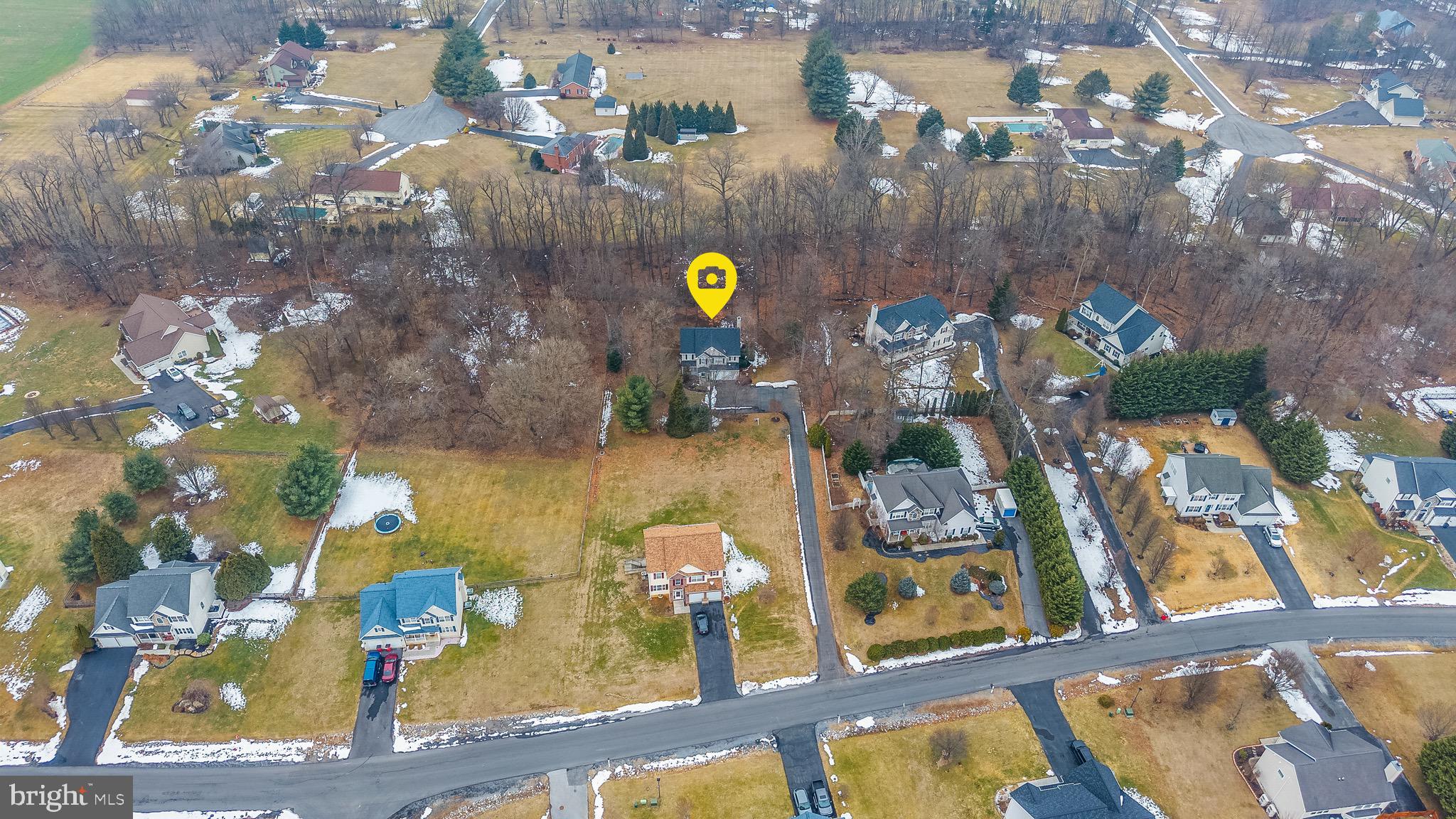 APPLE KNOLLS ESTATES - Residential