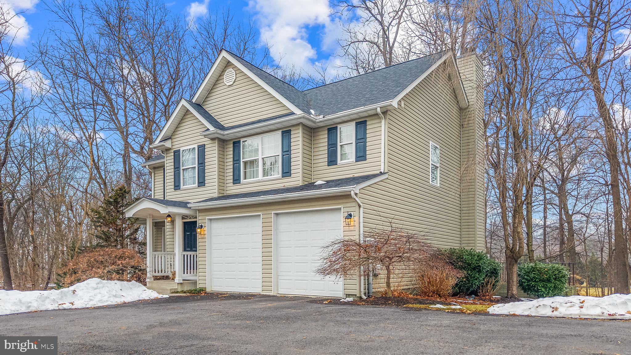 APPLE KNOLLS ESTATES - Residential