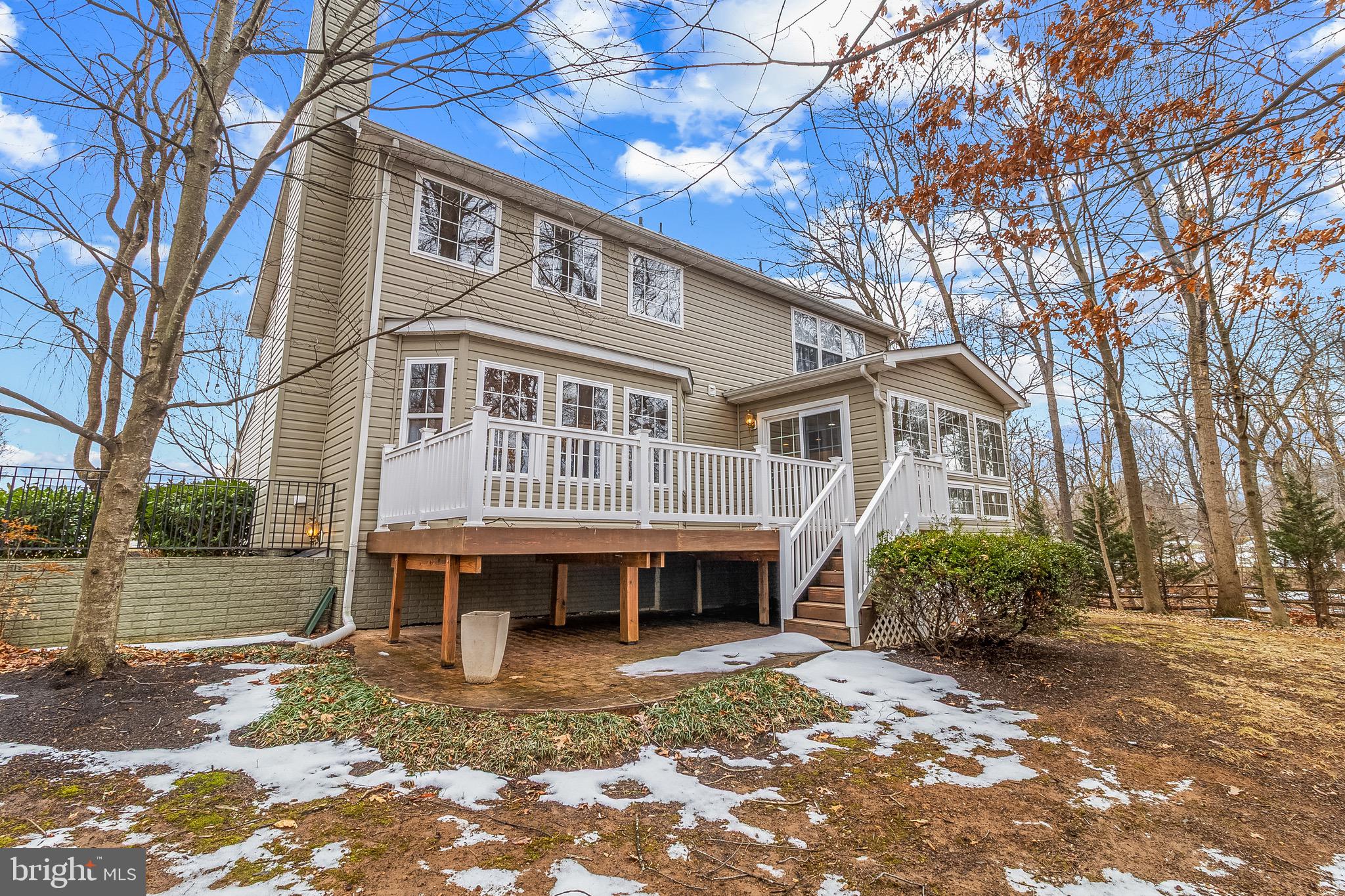 APPLE KNOLLS ESTATES - Residential