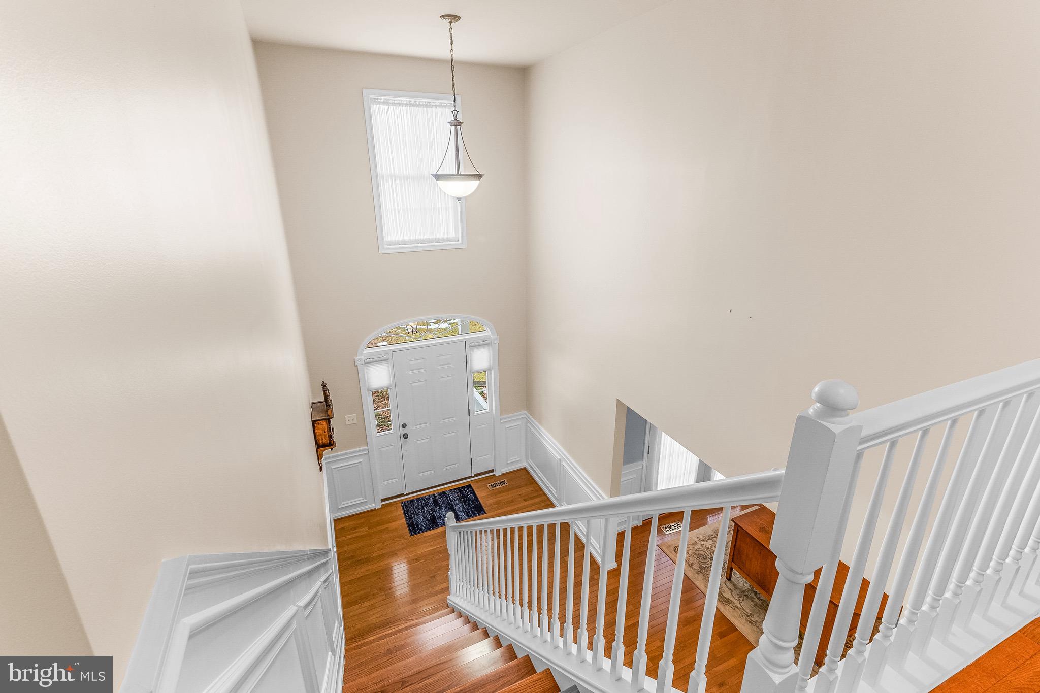 APPLE KNOLLS ESTATES - Residential