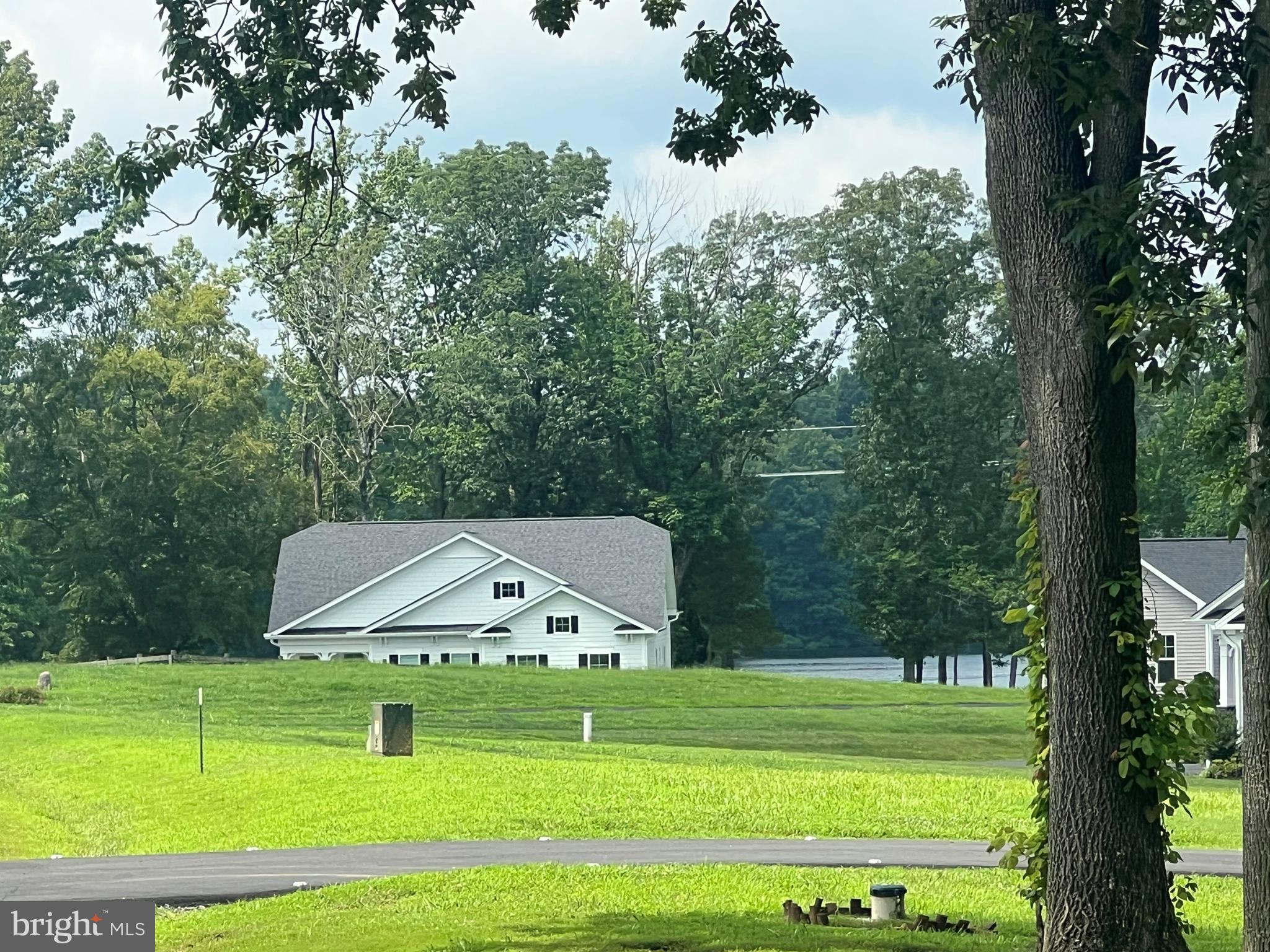 ELK CREEK LANDING - Land