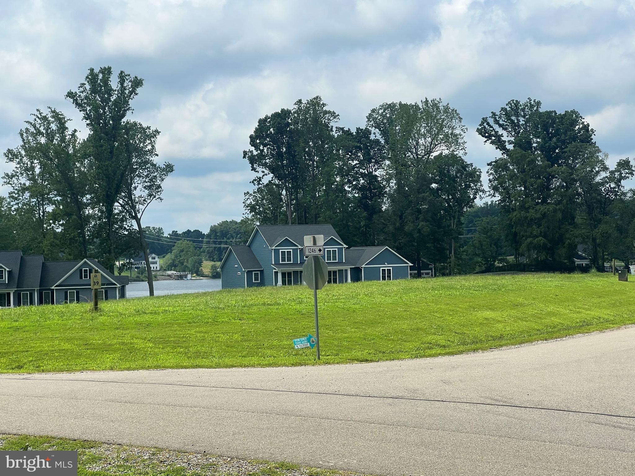 ELK CREEK LANDING - Land