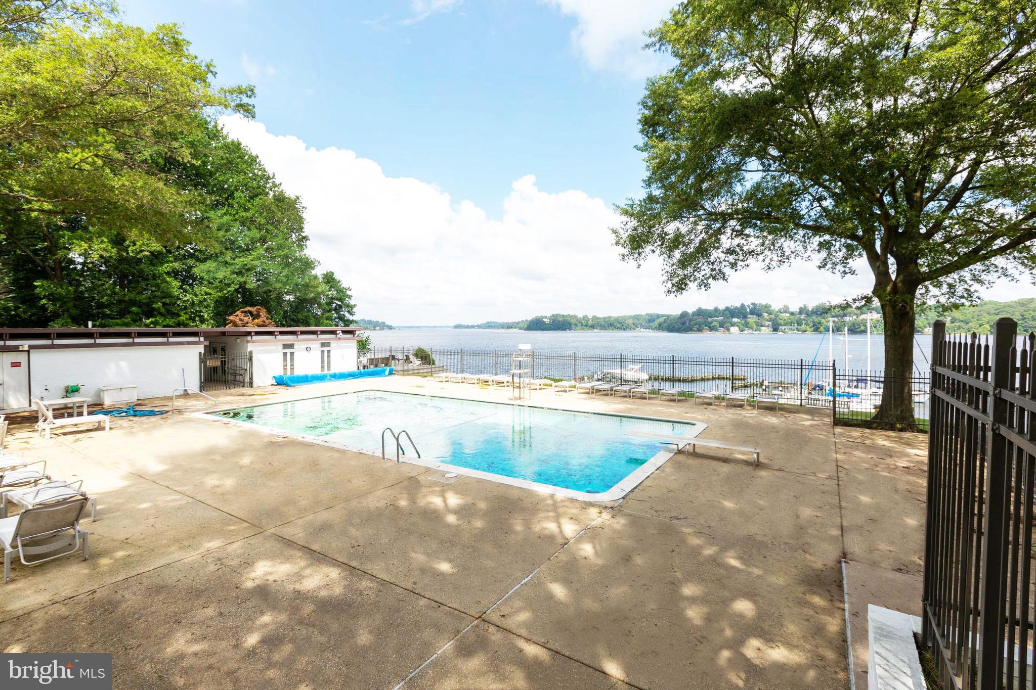 DREAMS LANDING - Residential