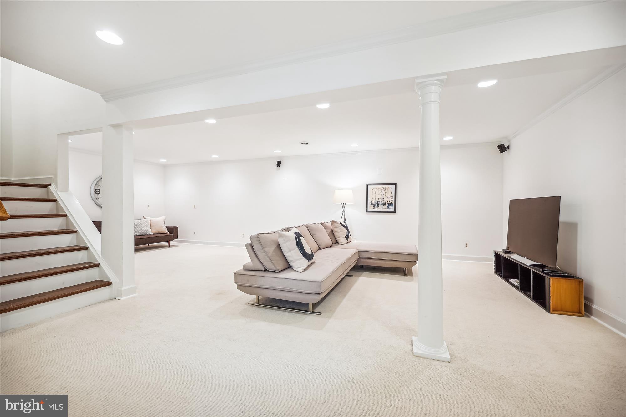 KENTLANDS - Residential