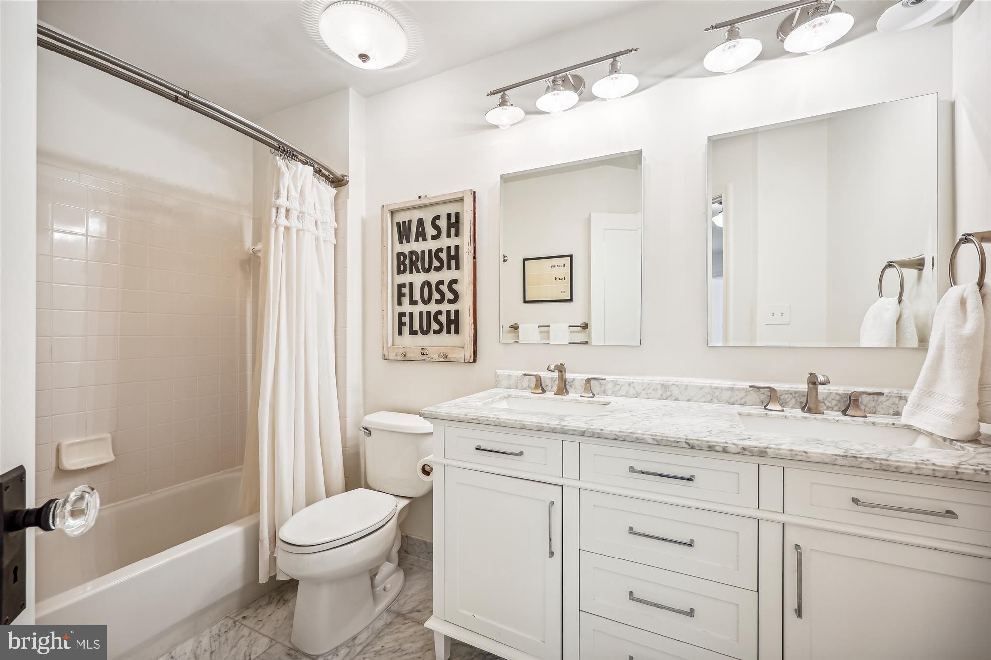 KENTLANDS - Residential