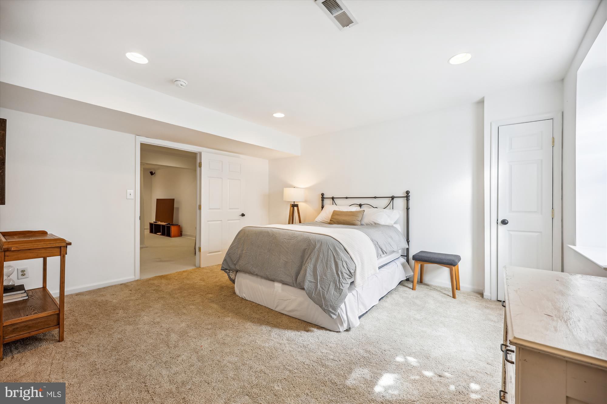 KENTLANDS - Residential