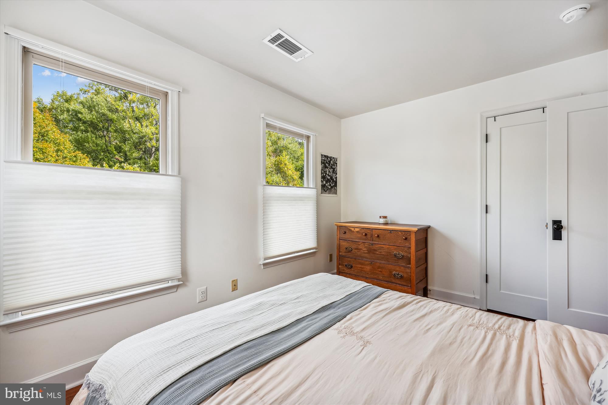 KENTLANDS - Residential