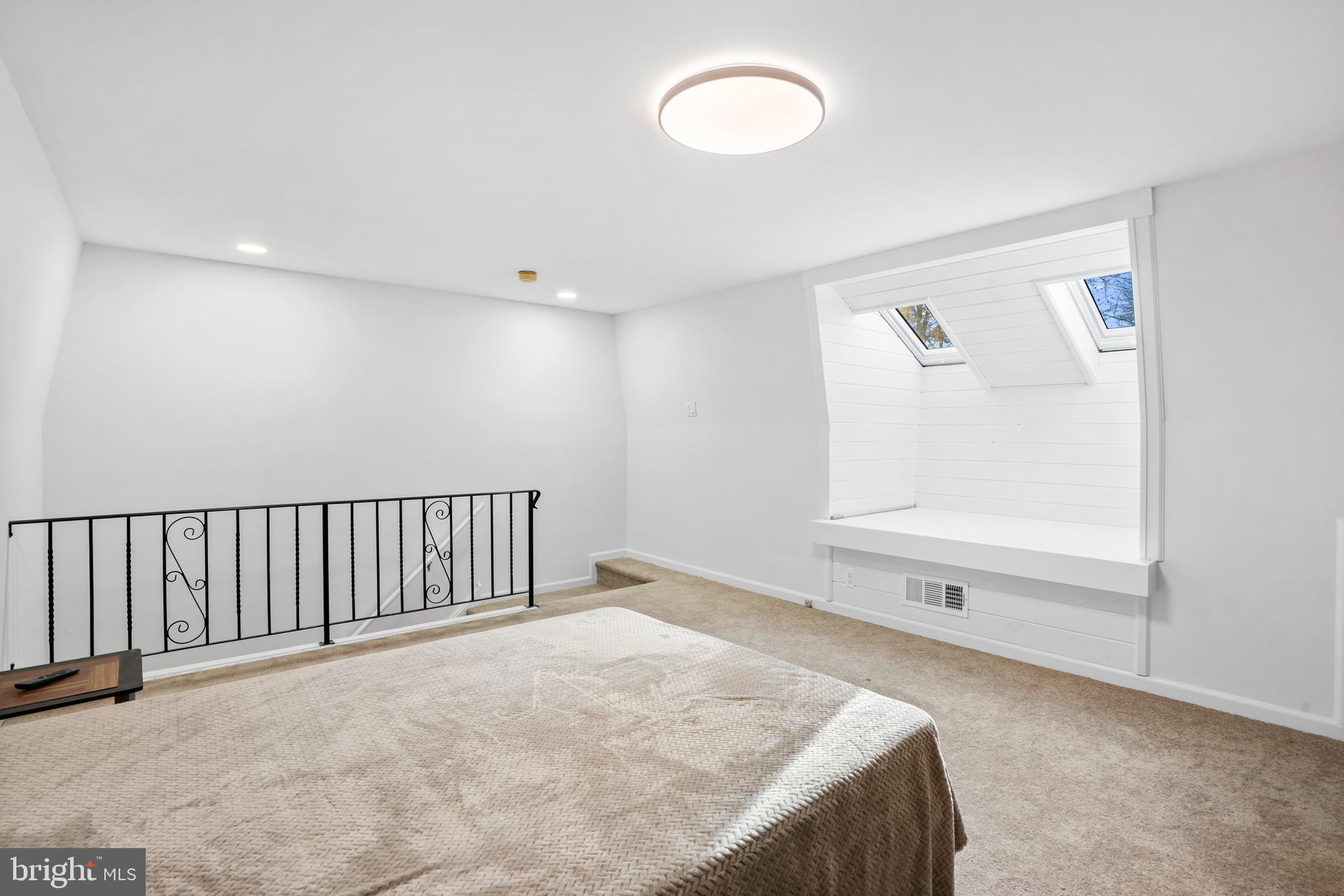 WILLISTOWN WOODS - Residential