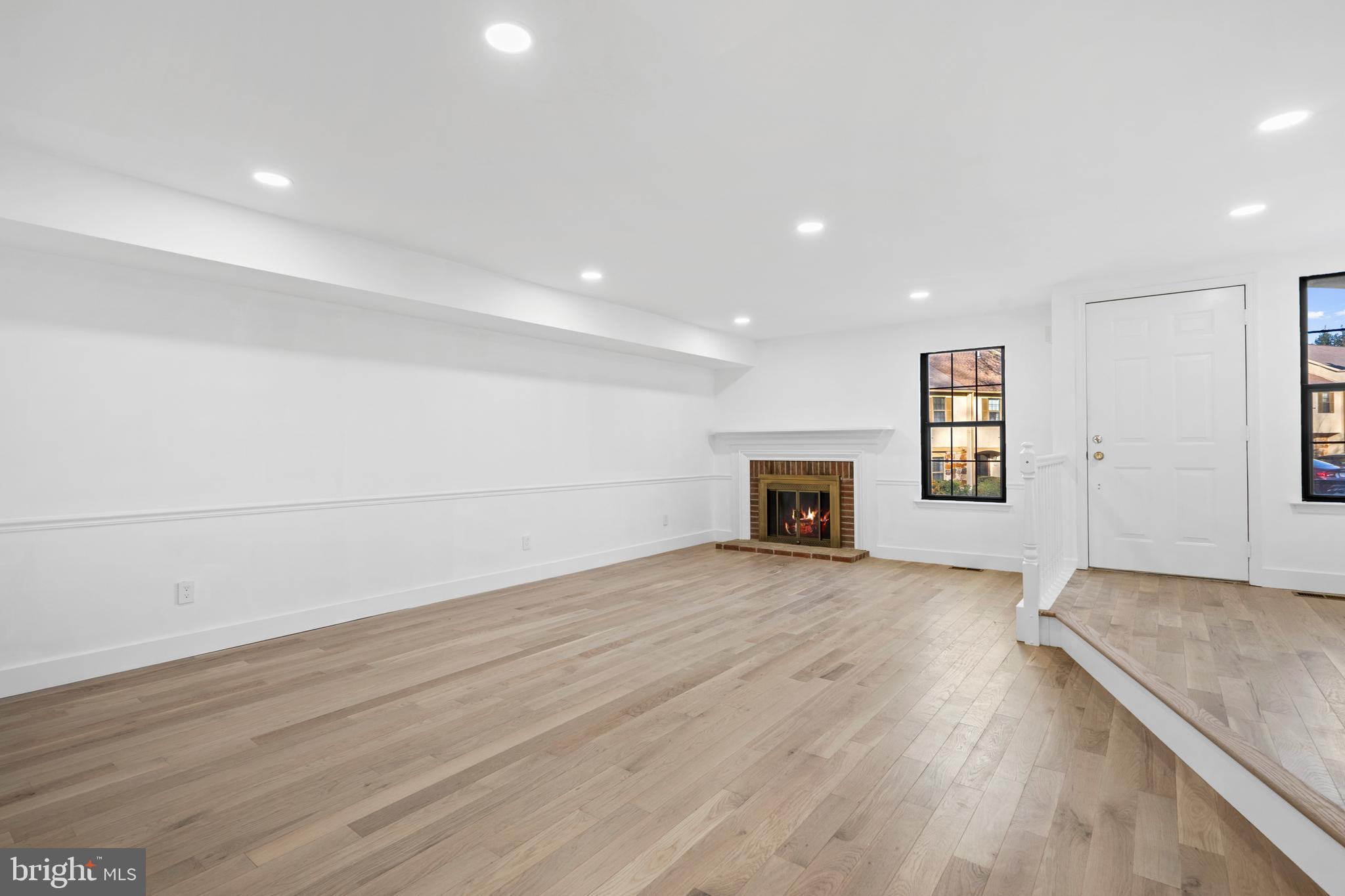 WILLISTOWN WOODS - Residential