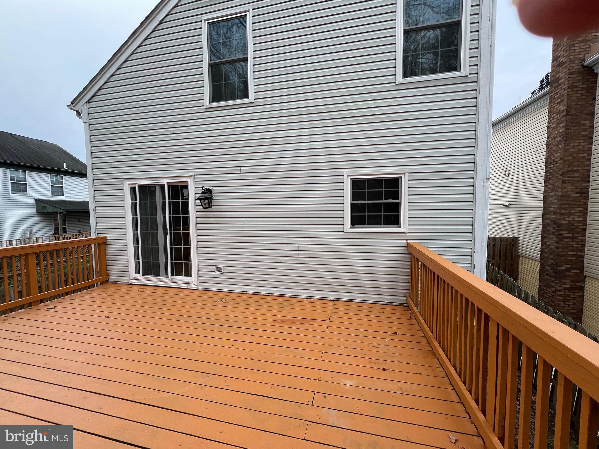 ENFIELD CHASE PLAT FIVE - Residential Lease