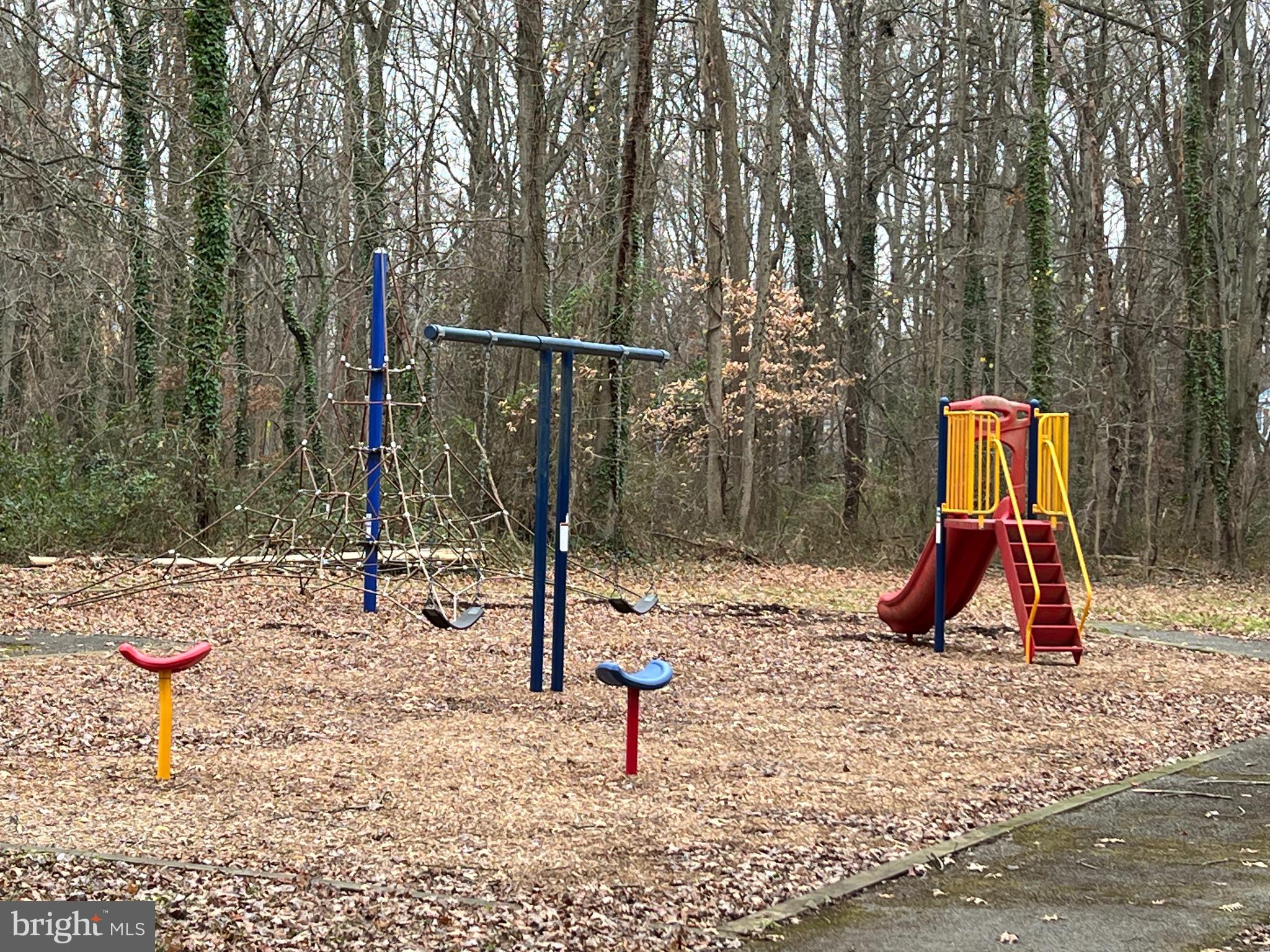 ENFIELD CHASE PLAT FIVE - Residential Lease