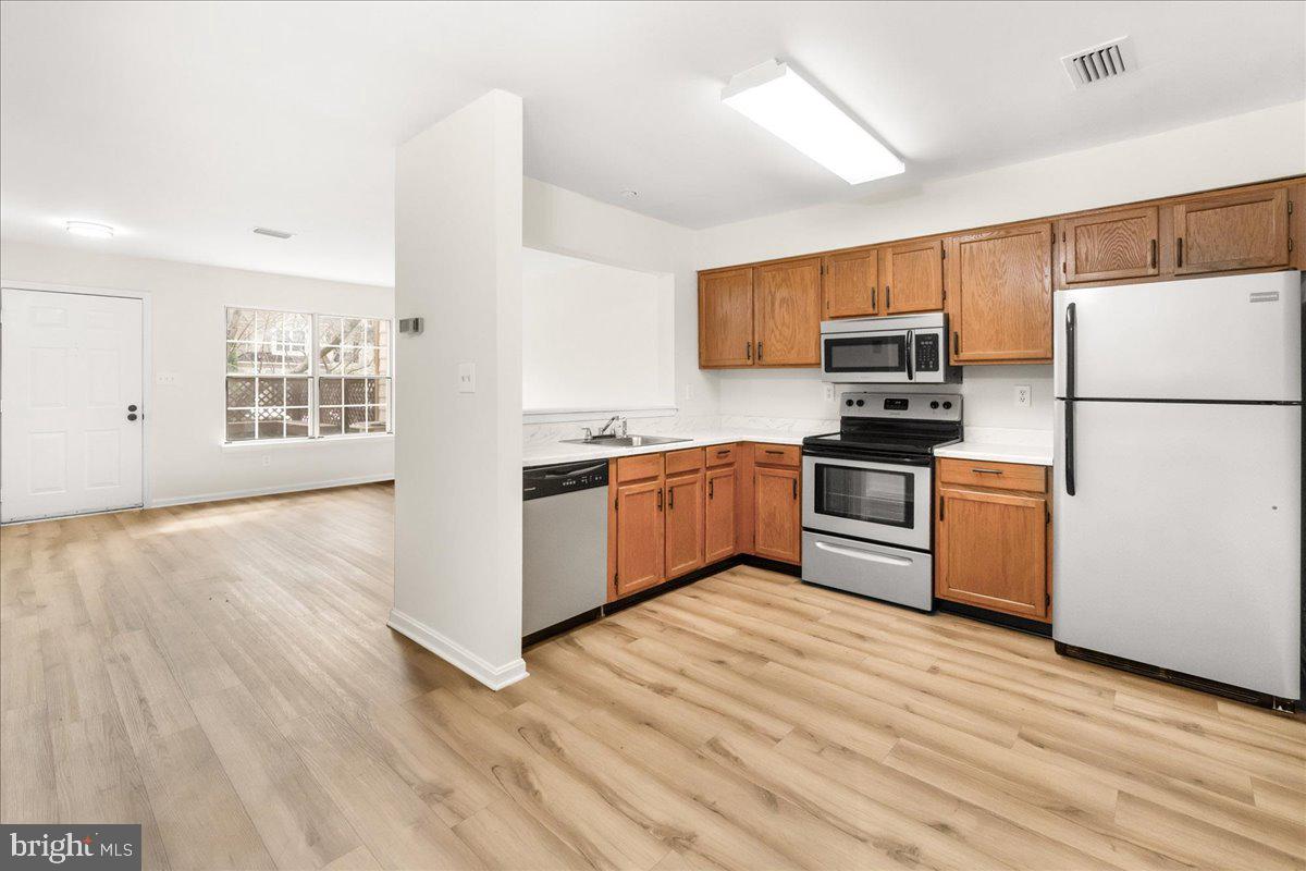 WILLOW COVE MANORS - Residential