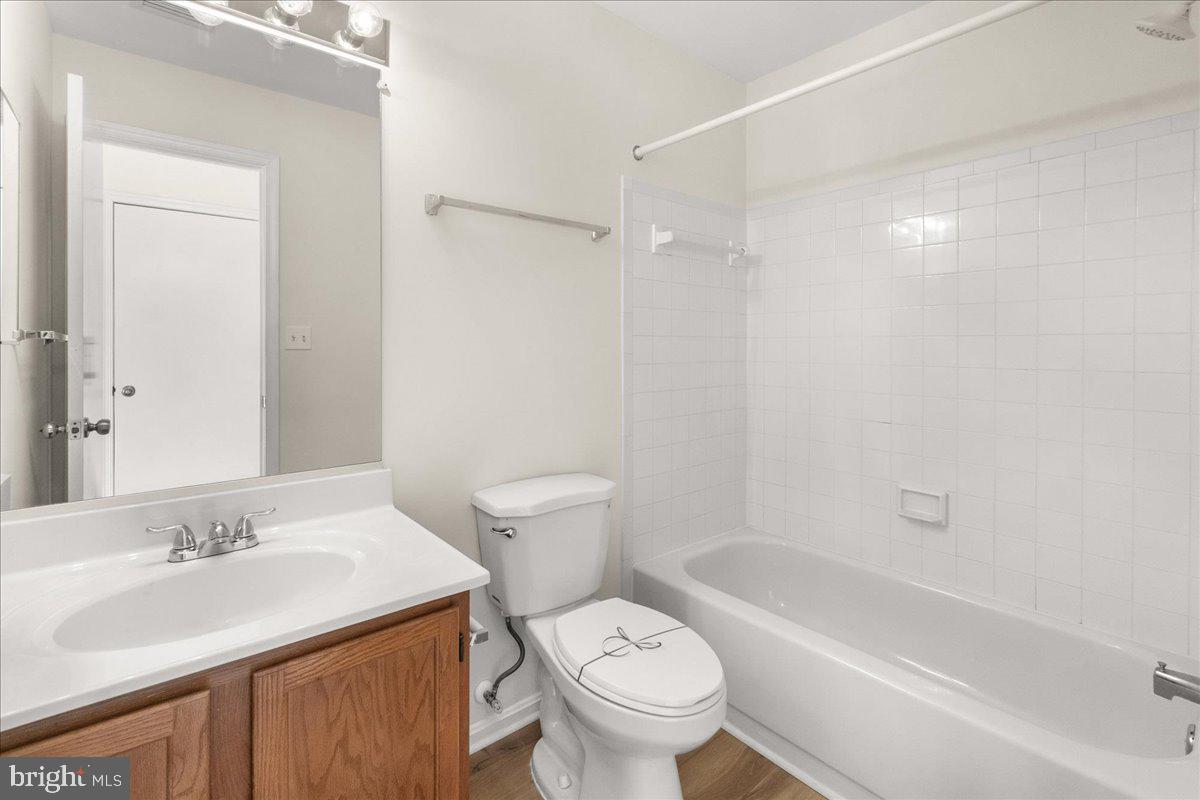 WILLOW COVE MANORS - Residential