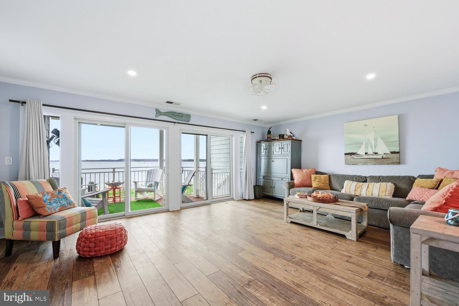 OYSTER COVE - Residential