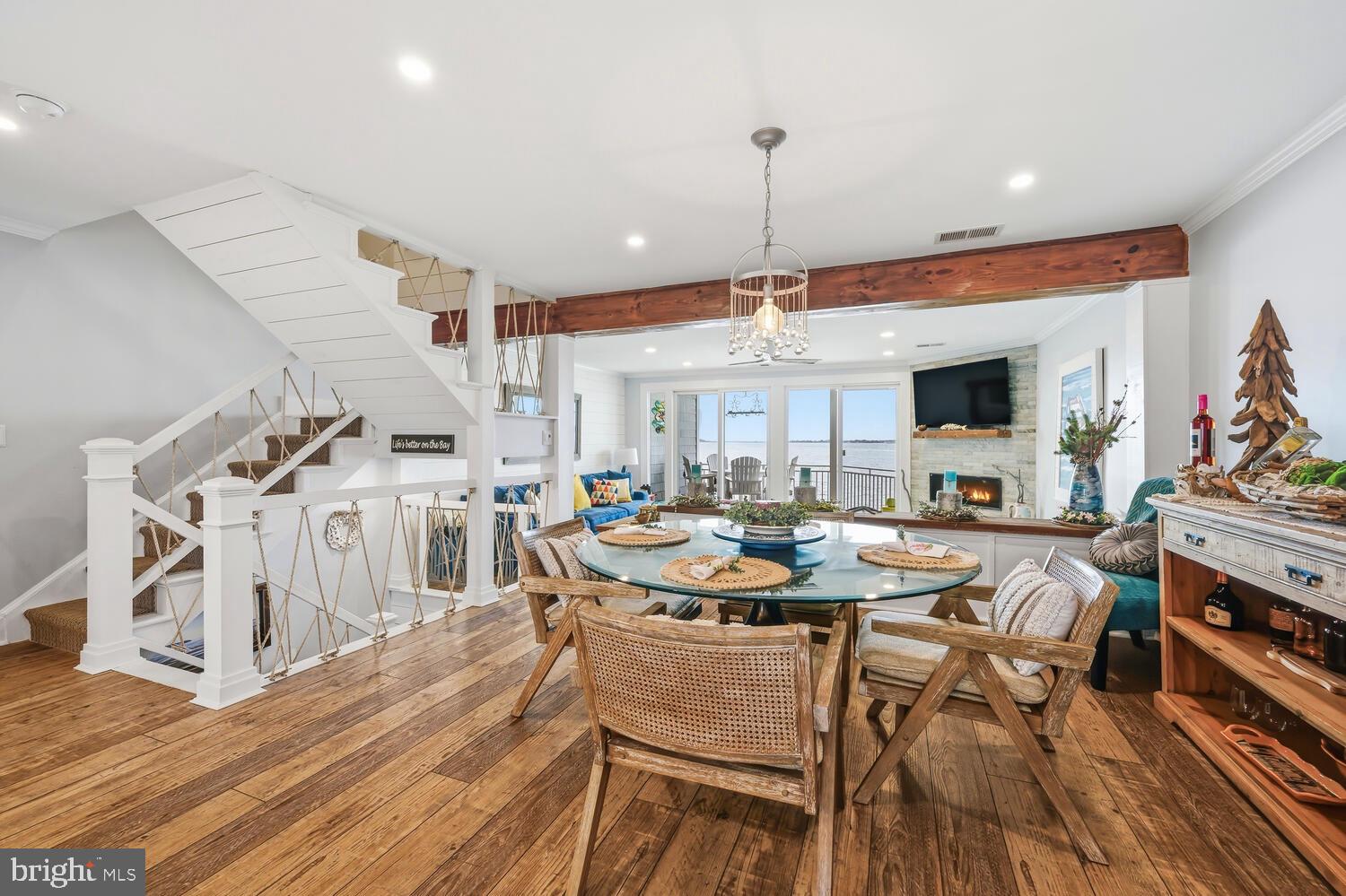 OYSTER COVE - Residential