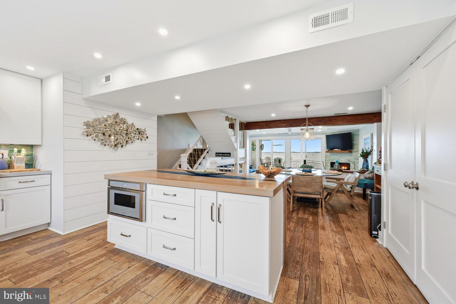 OYSTER COVE - Residential