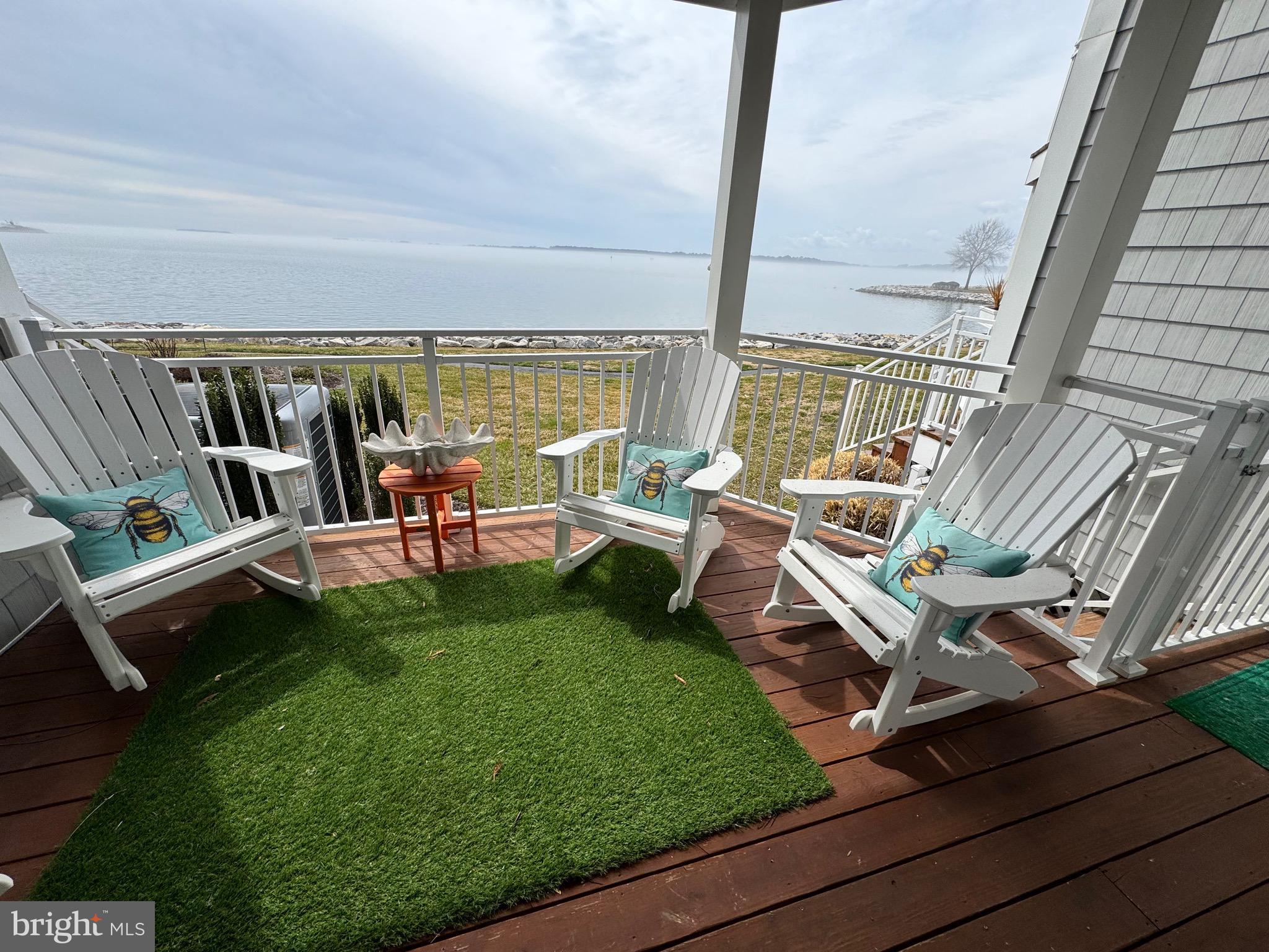 1009 OYSTER COVE DRIVE