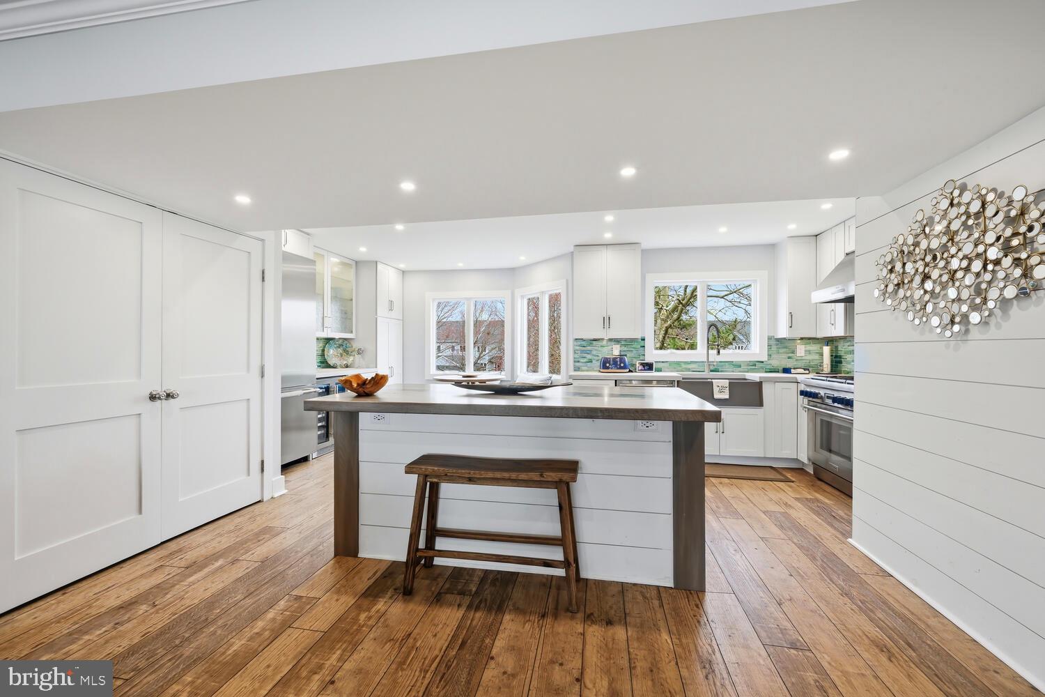 OYSTER COVE - Residential