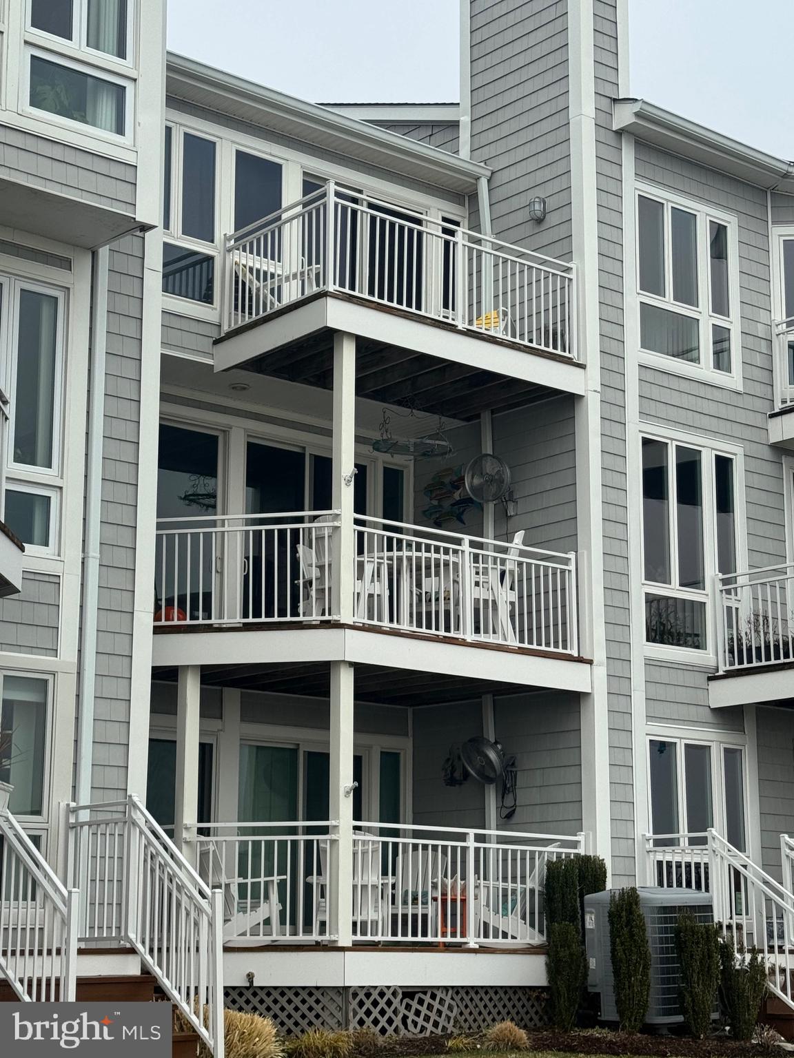 OYSTER COVE - Residential