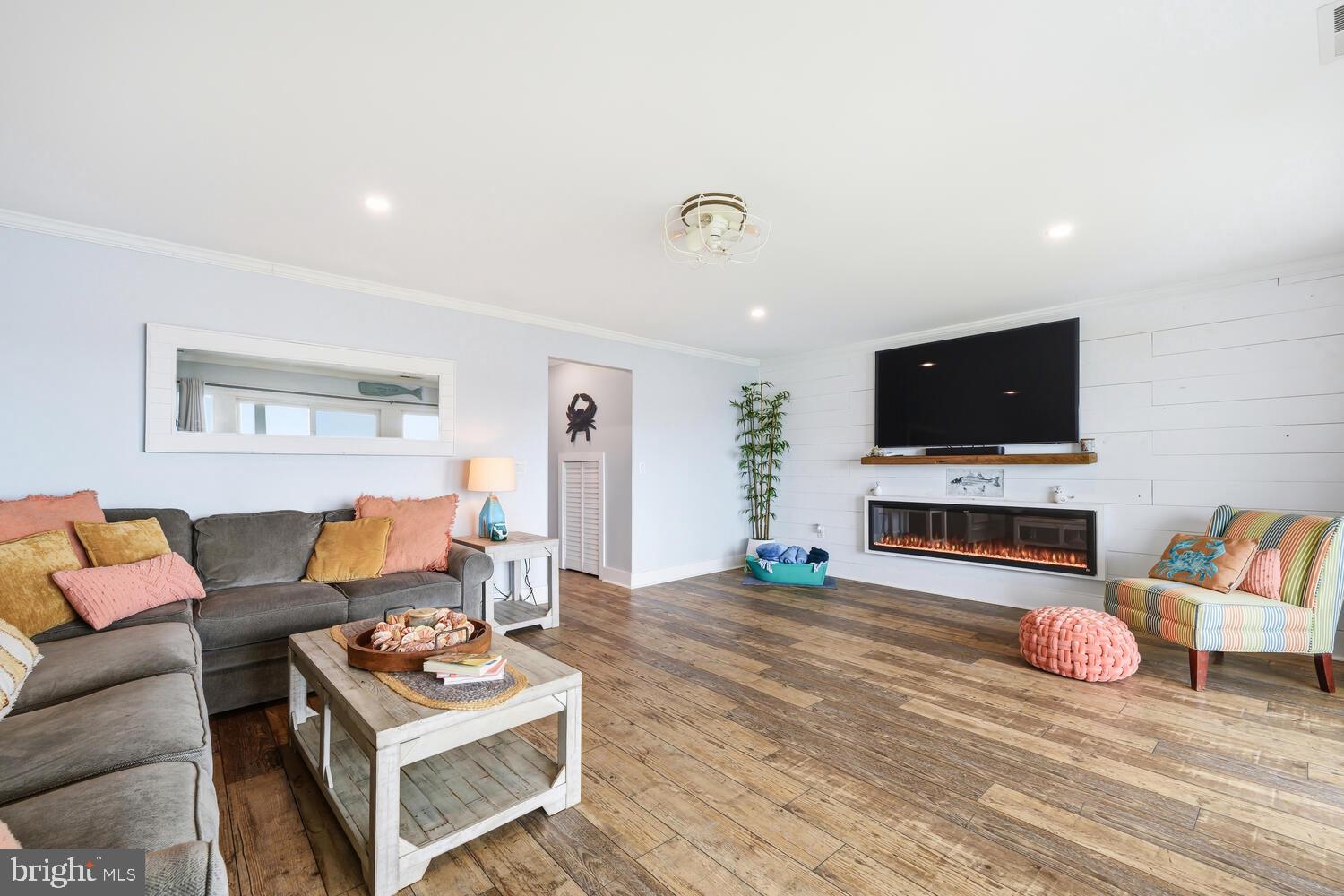 OYSTER COVE - Residential