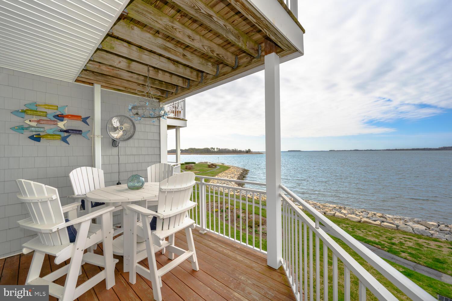 OYSTER COVE - Residential