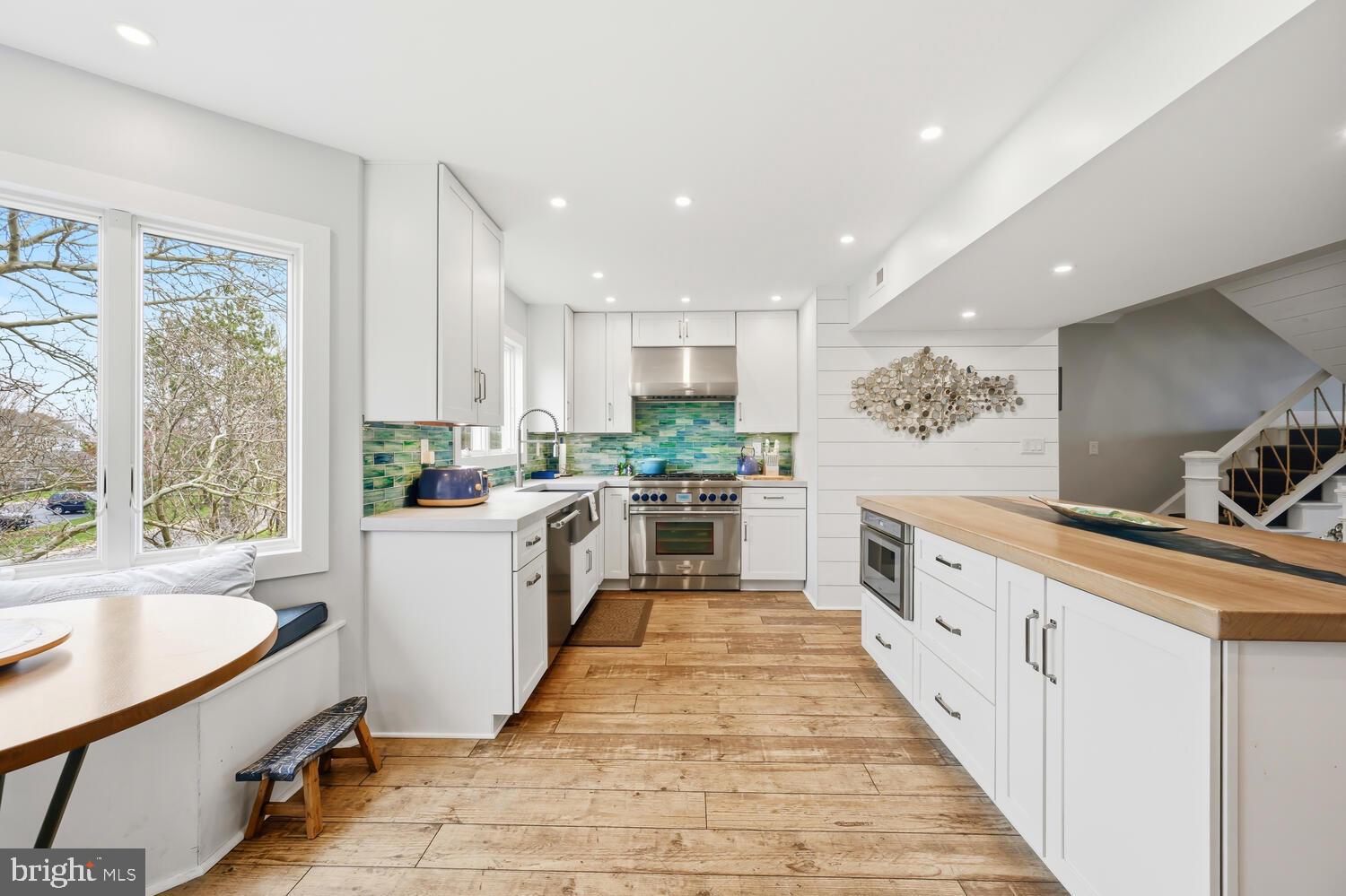 OYSTER COVE - Residential