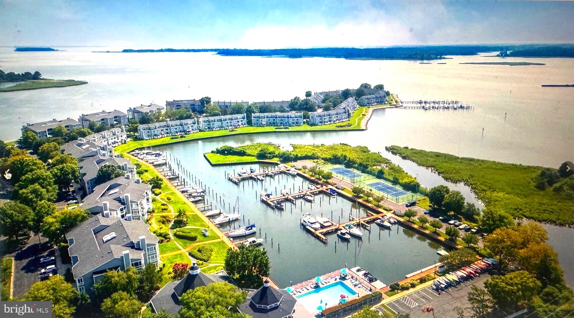 OYSTER COVE - Residential