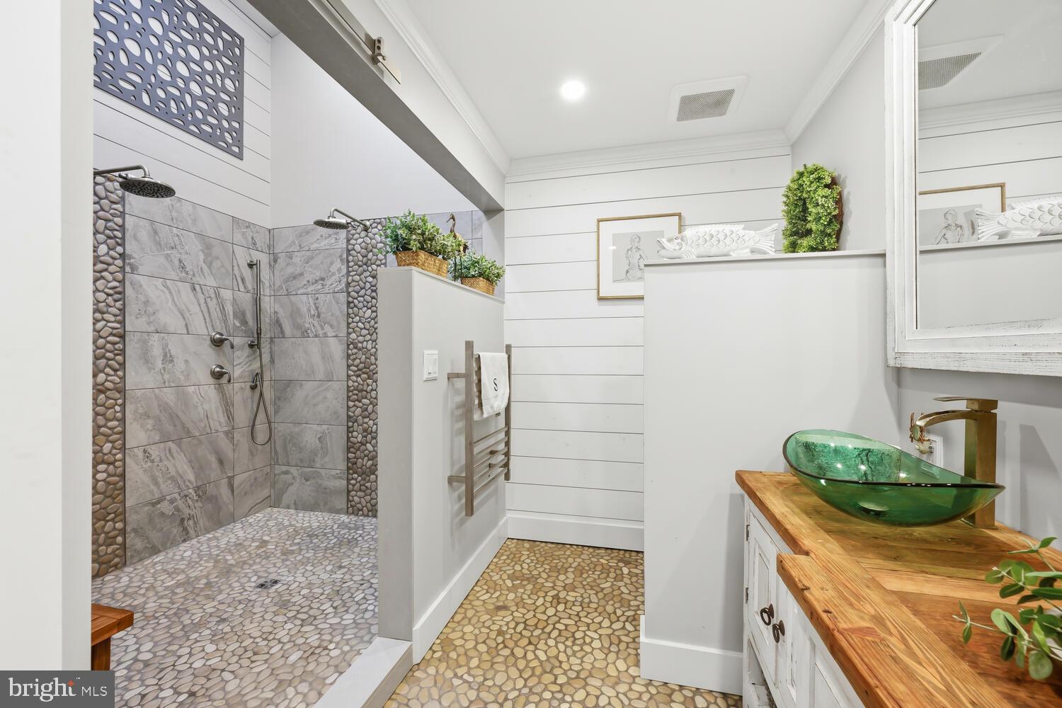 OYSTER COVE - Residential