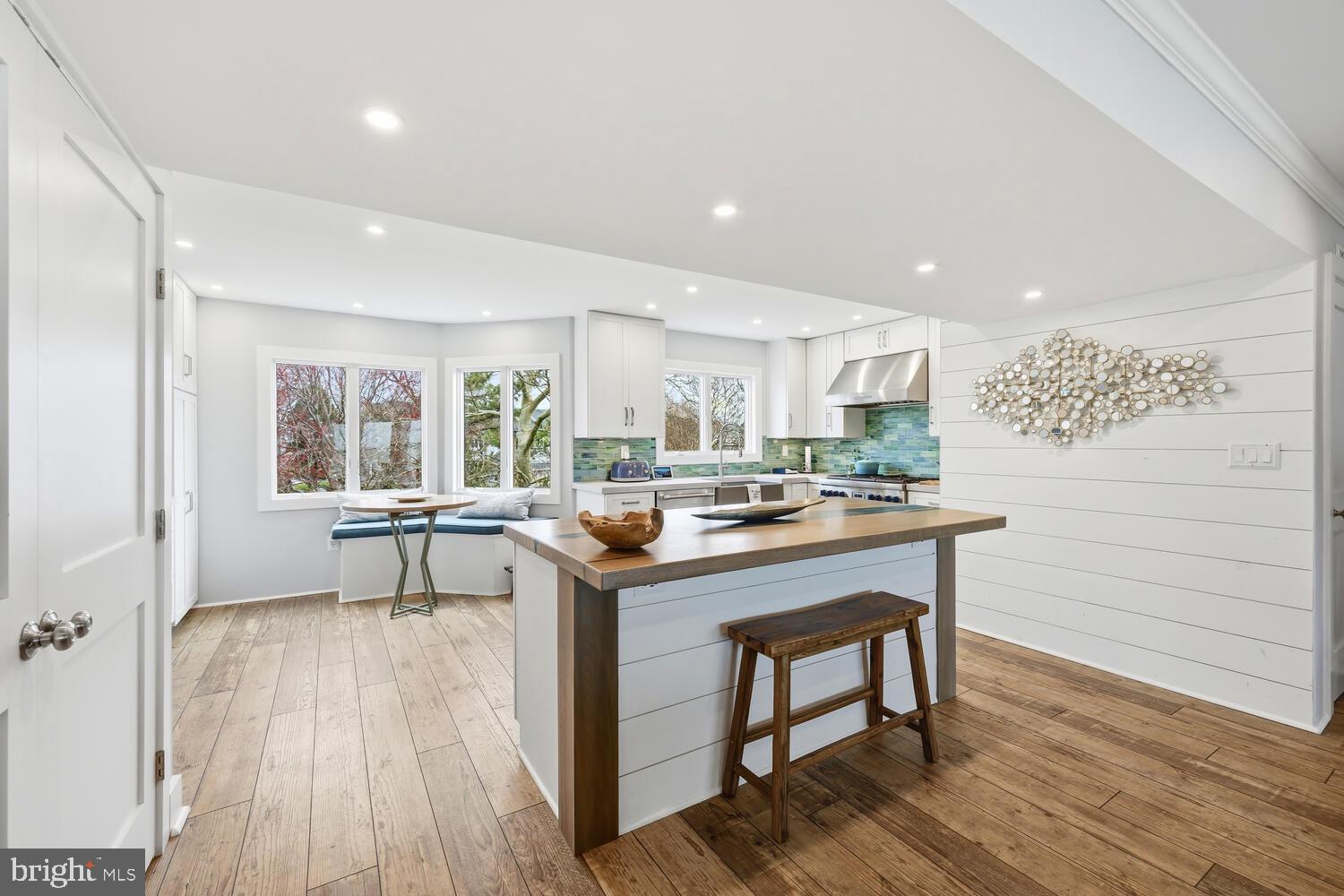 OYSTER COVE - Residential