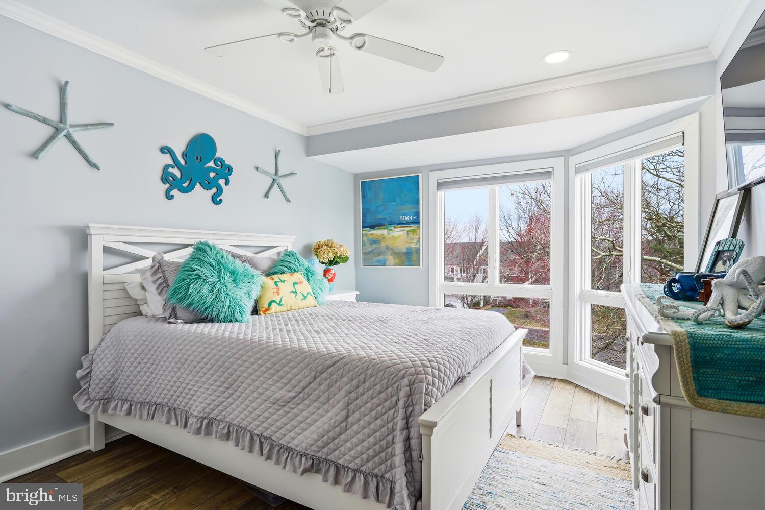 OYSTER COVE - Residential