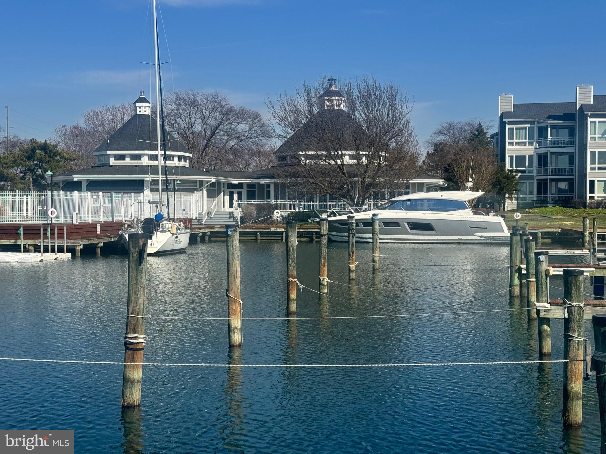 OYSTER COVE - Residential