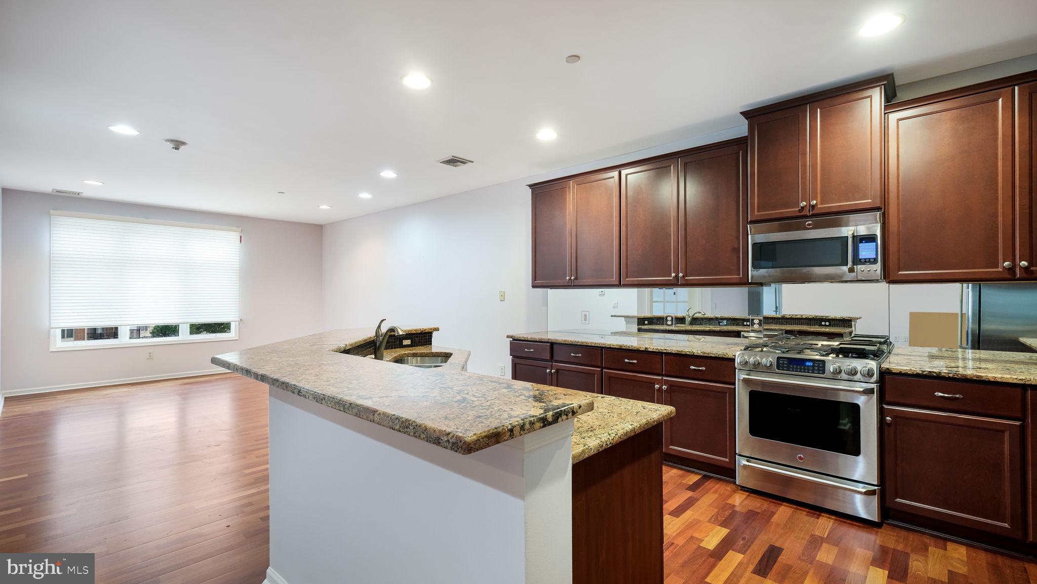 HUNTINGDON VALLEY - Residential