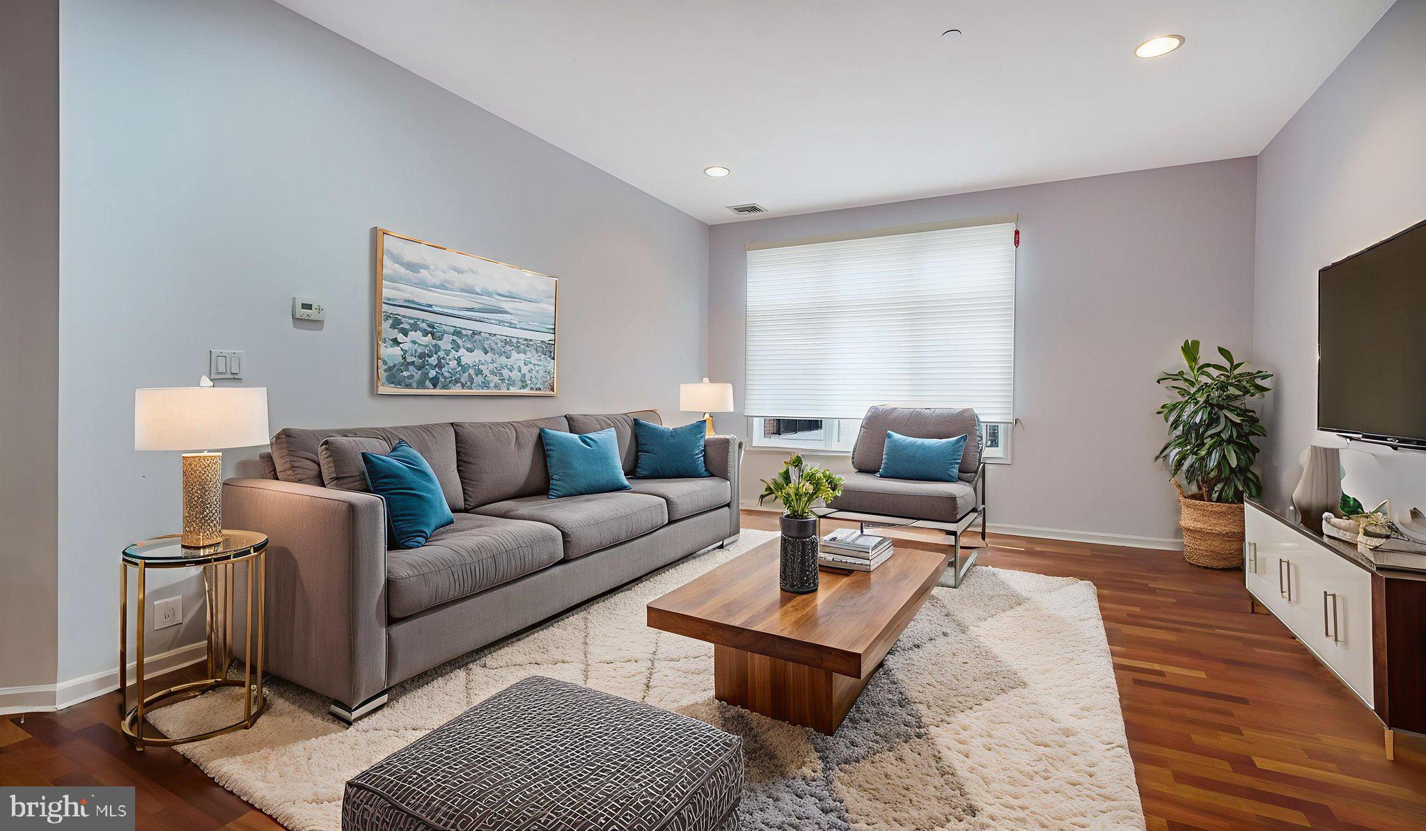 HUNTINGDON VALLEY - Residential