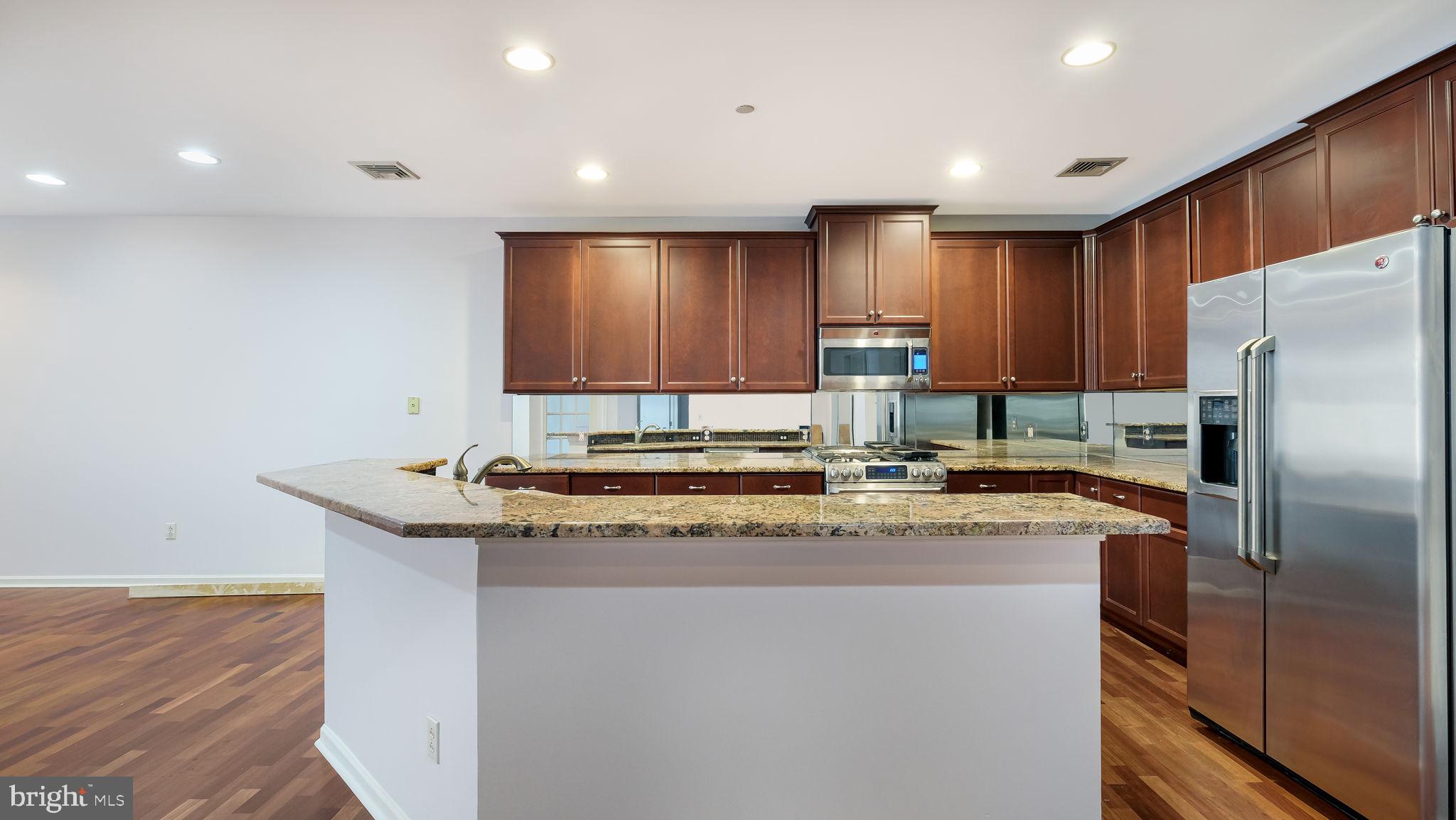 HUNTINGDON VALLEY - Residential