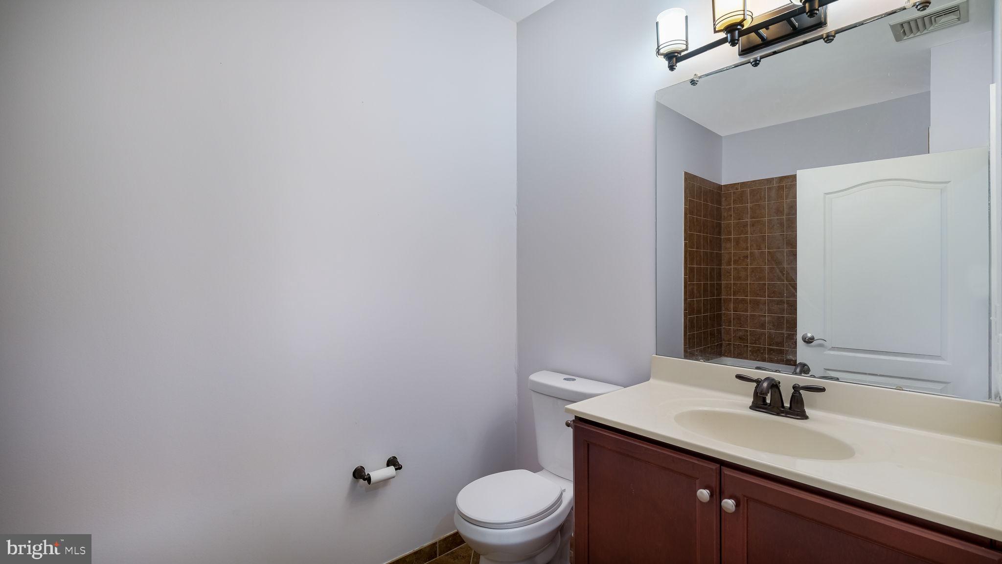 HUNTINGDON VALLEY - Residential