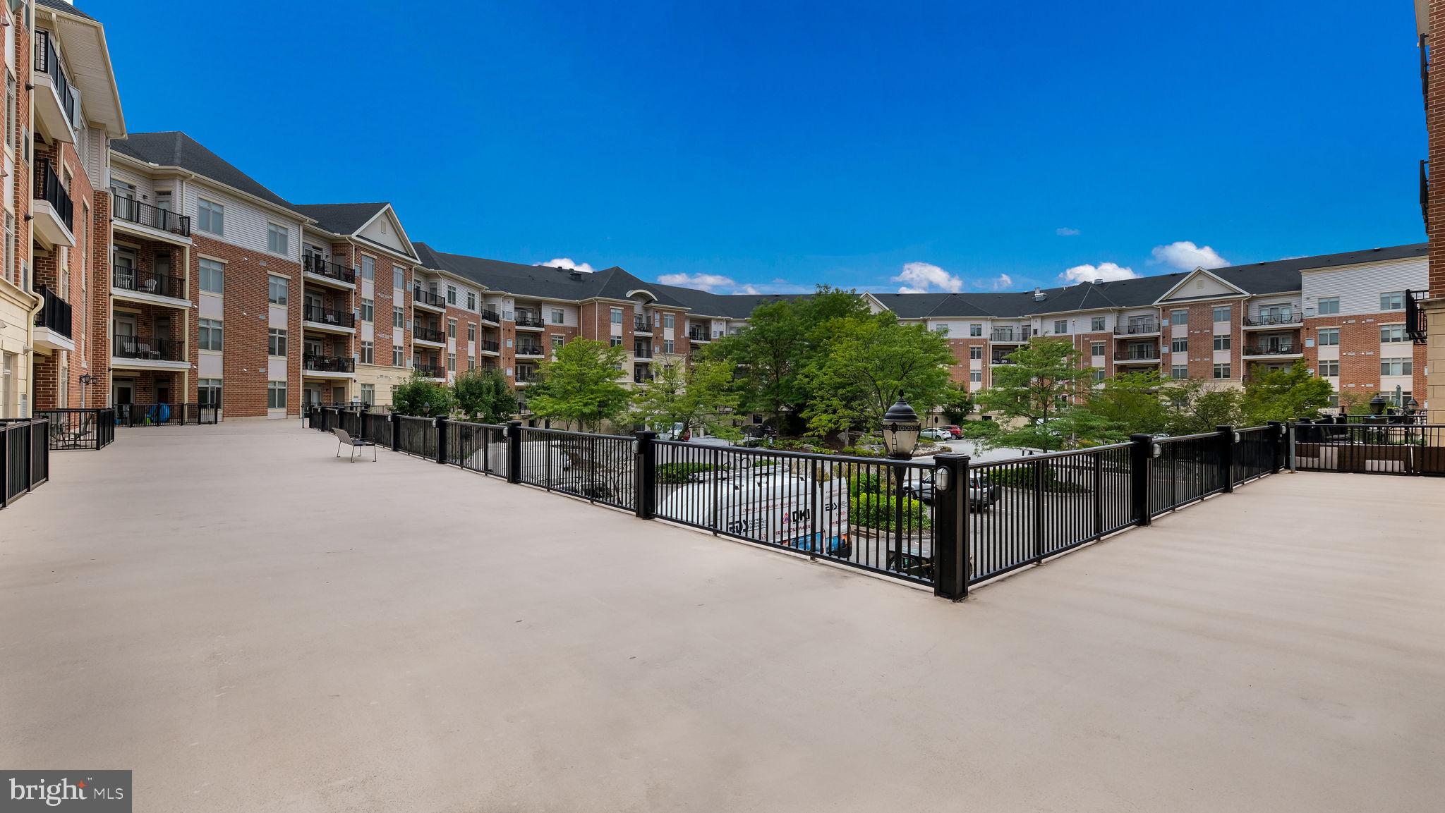 HUNTINGDON VALLEY - Residential