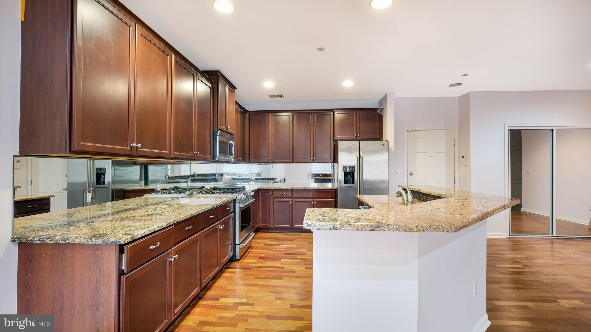 HUNTINGDON VALLEY - Residential