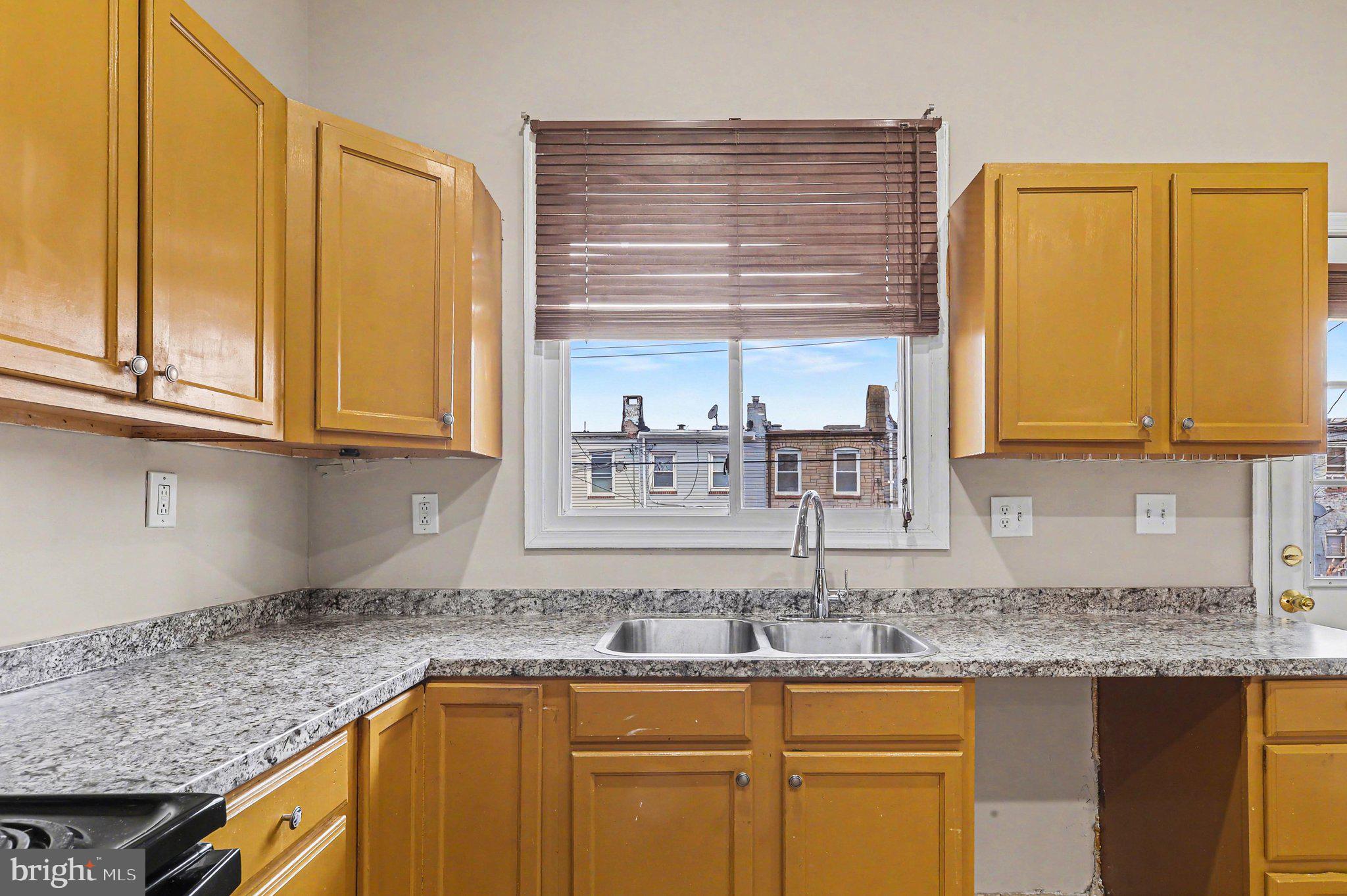 HIGHLANDTOWN - Residential