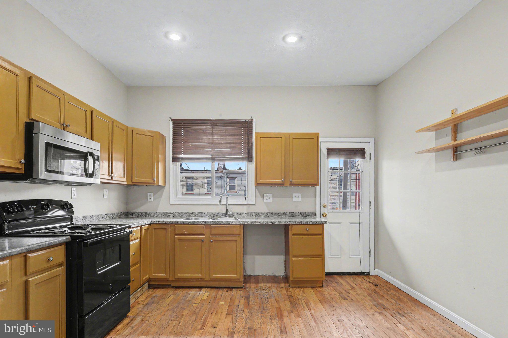 HIGHLANDTOWN - Residential