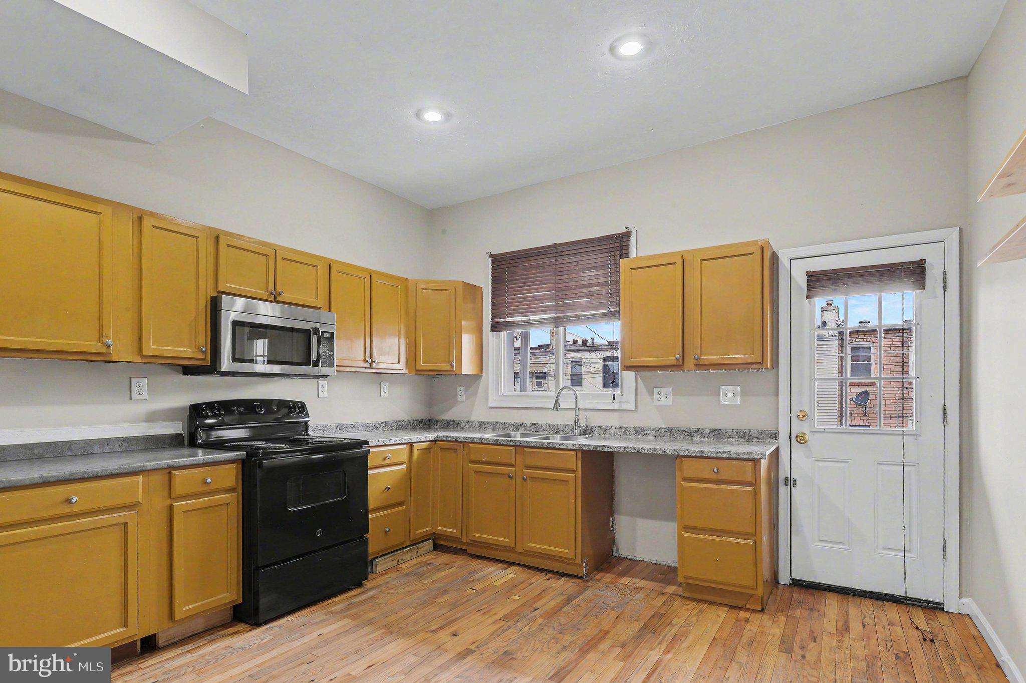 HIGHLANDTOWN - Residential