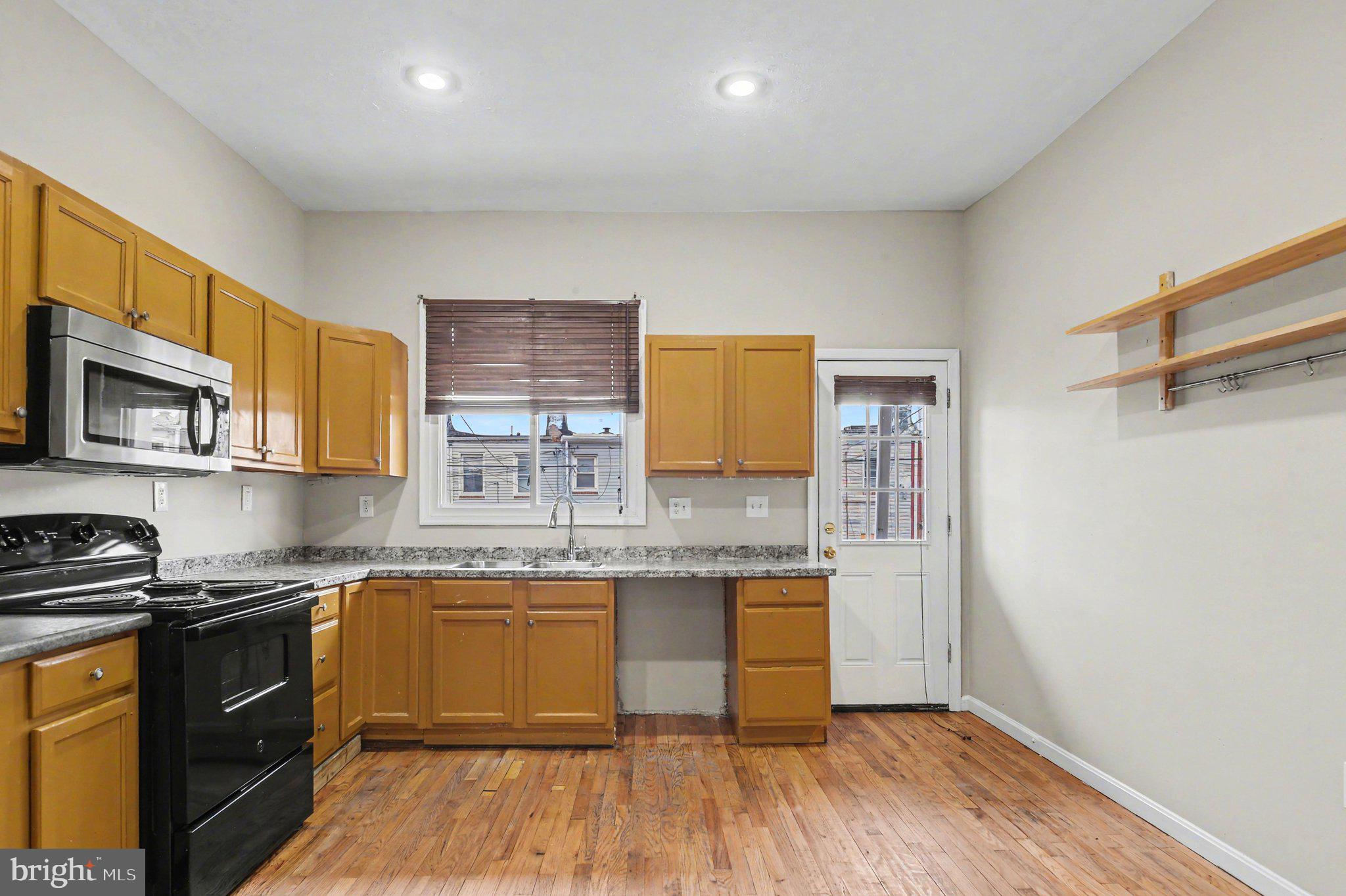 HIGHLANDTOWN - Residential