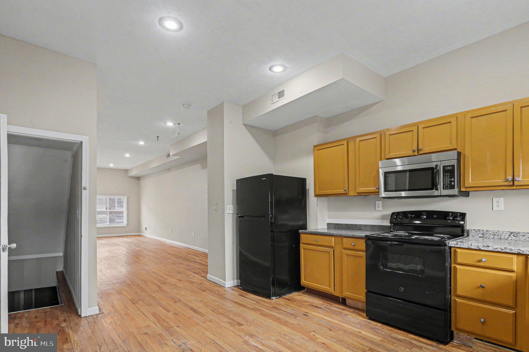 HIGHLANDTOWN - Residential