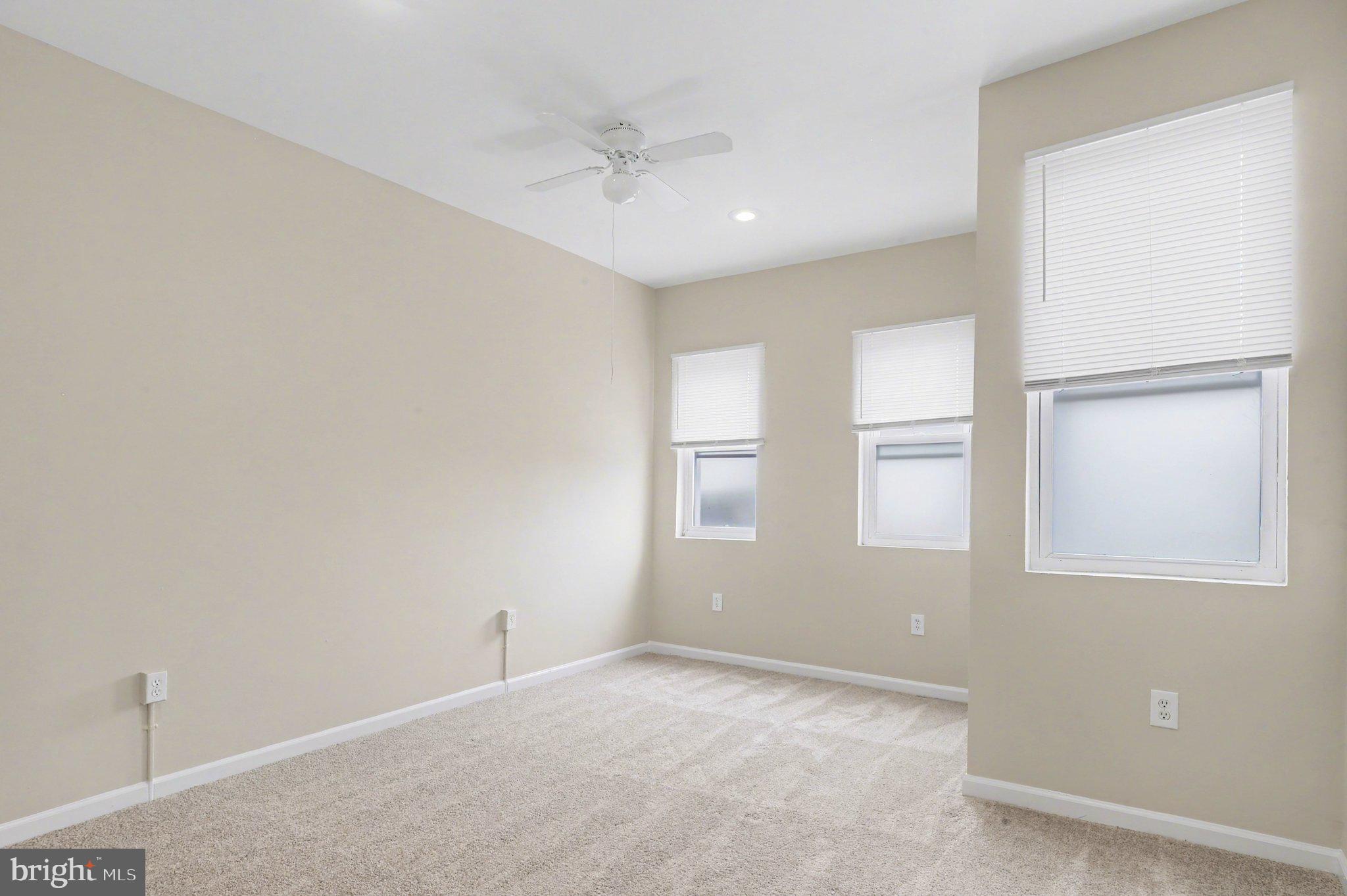 HIGHLANDTOWN - Residential