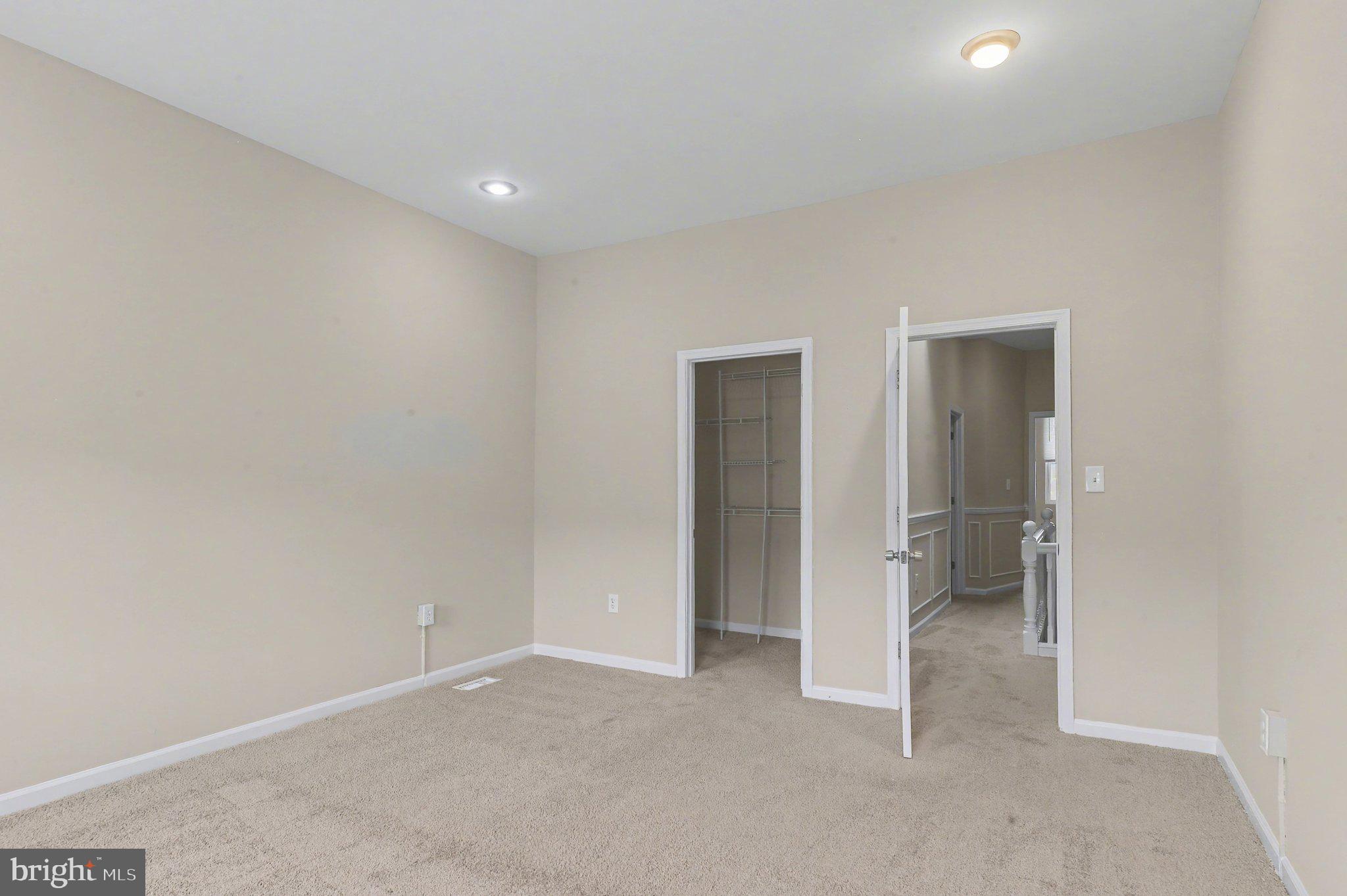 HIGHLANDTOWN - Residential