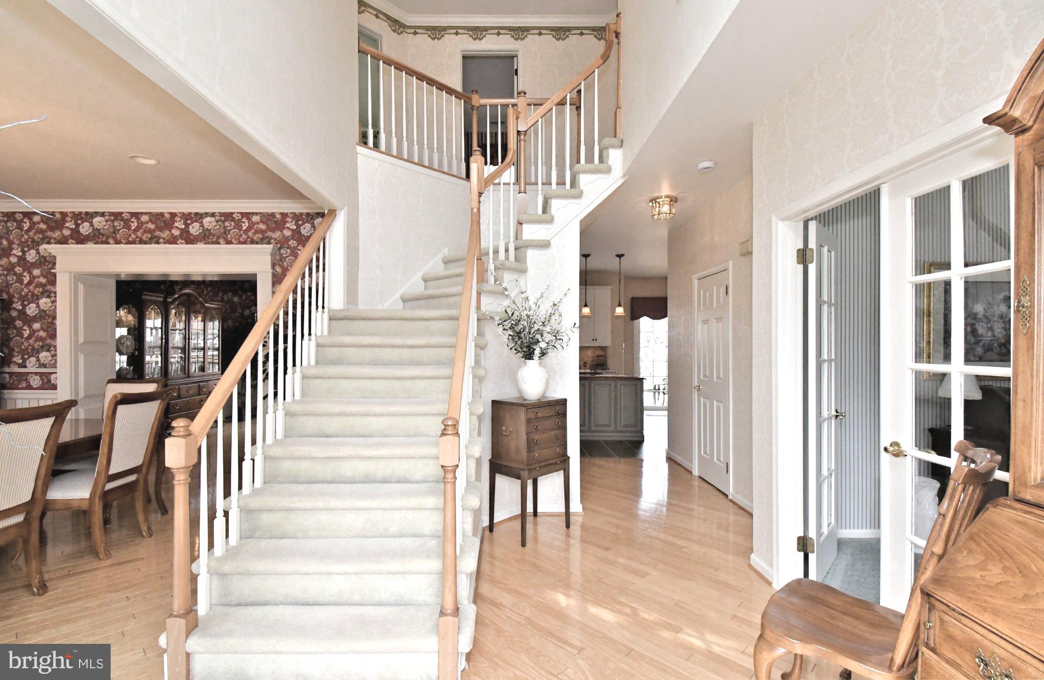 MONTGOMERY CROSSING - Residential