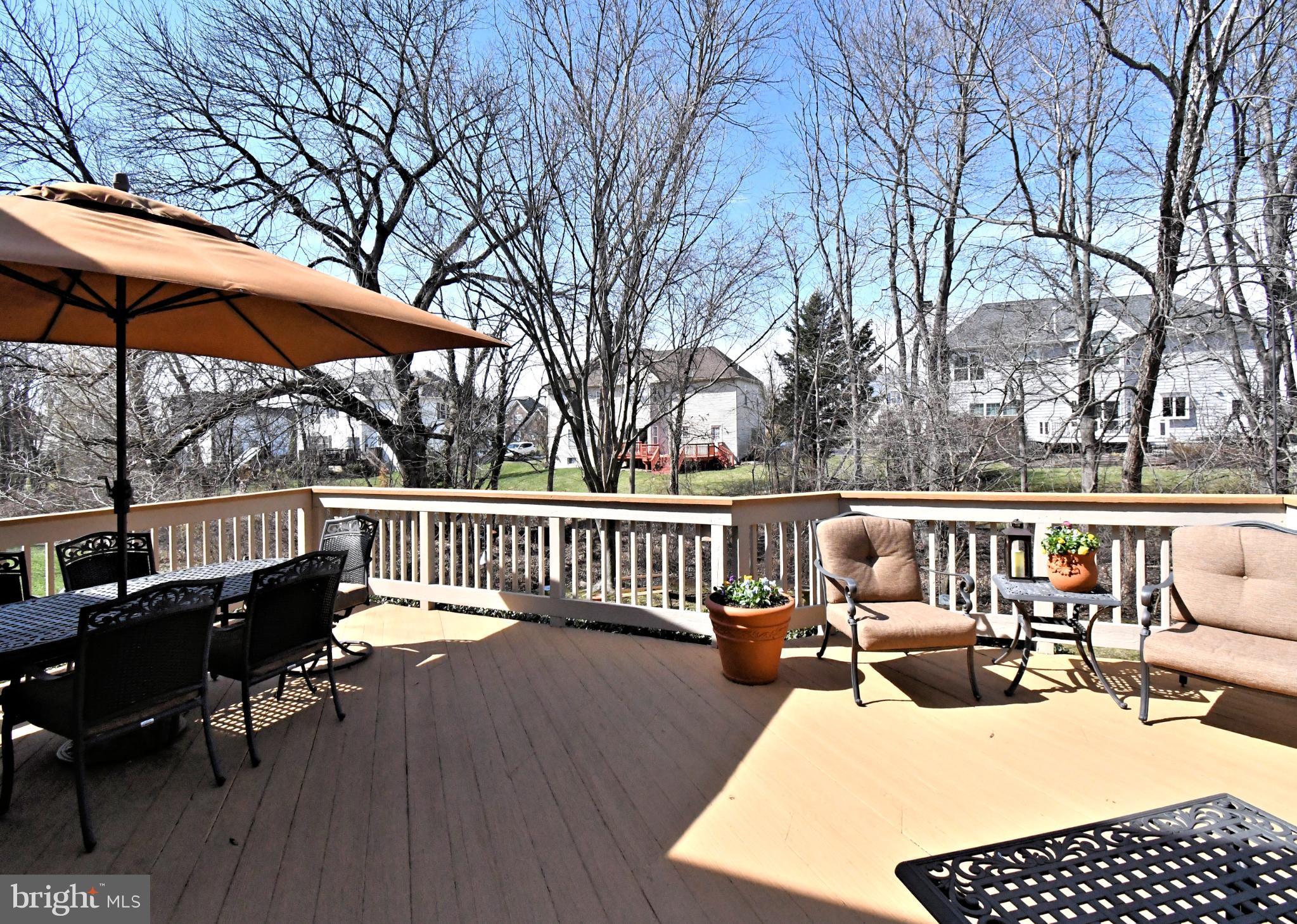 MONTGOMERY CROSSING - Residential